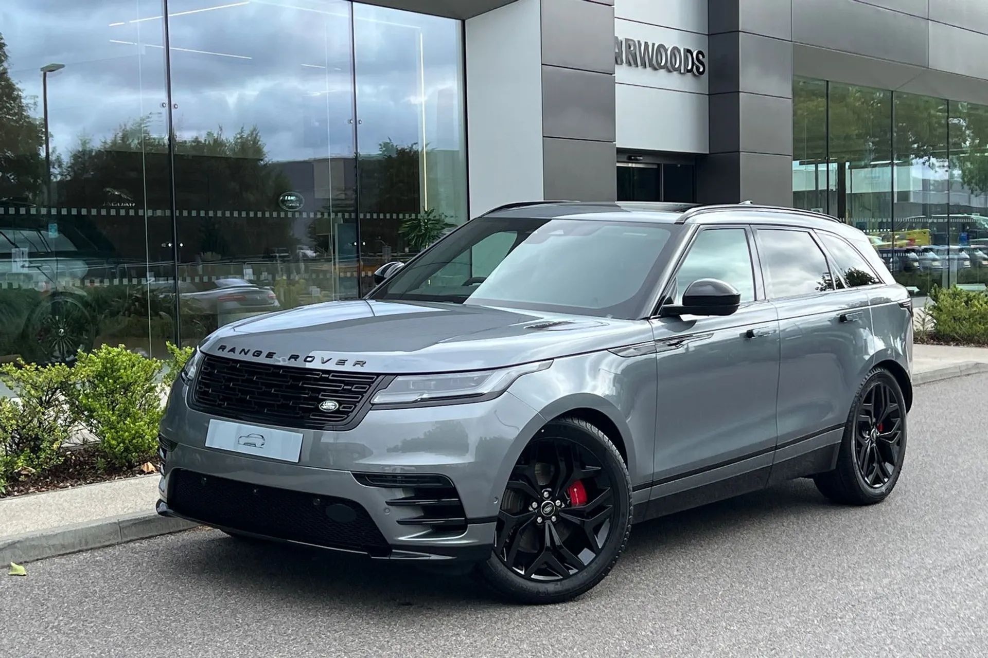 LAND ROVER RANGE ROVER VELAR thumbnail image number 17