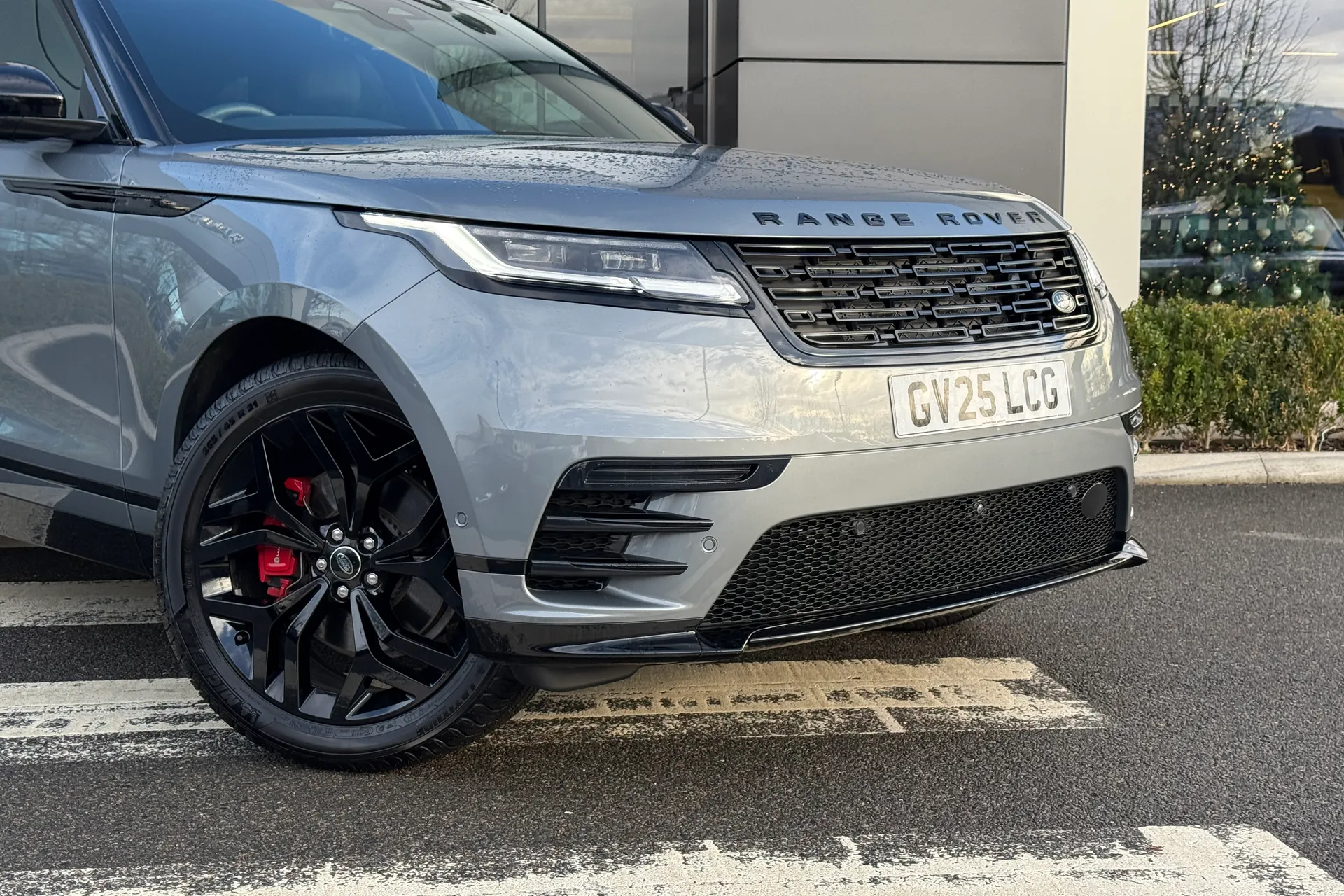LAND ROVER RANGE ROVER VELAR thumbnail image number 33
