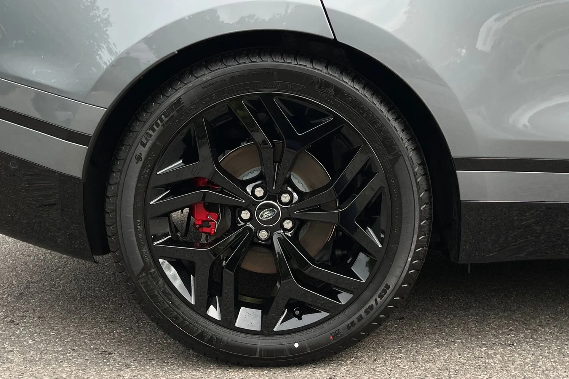 LAND ROVER RANGE ROVER VELAR thumbnail image number 21