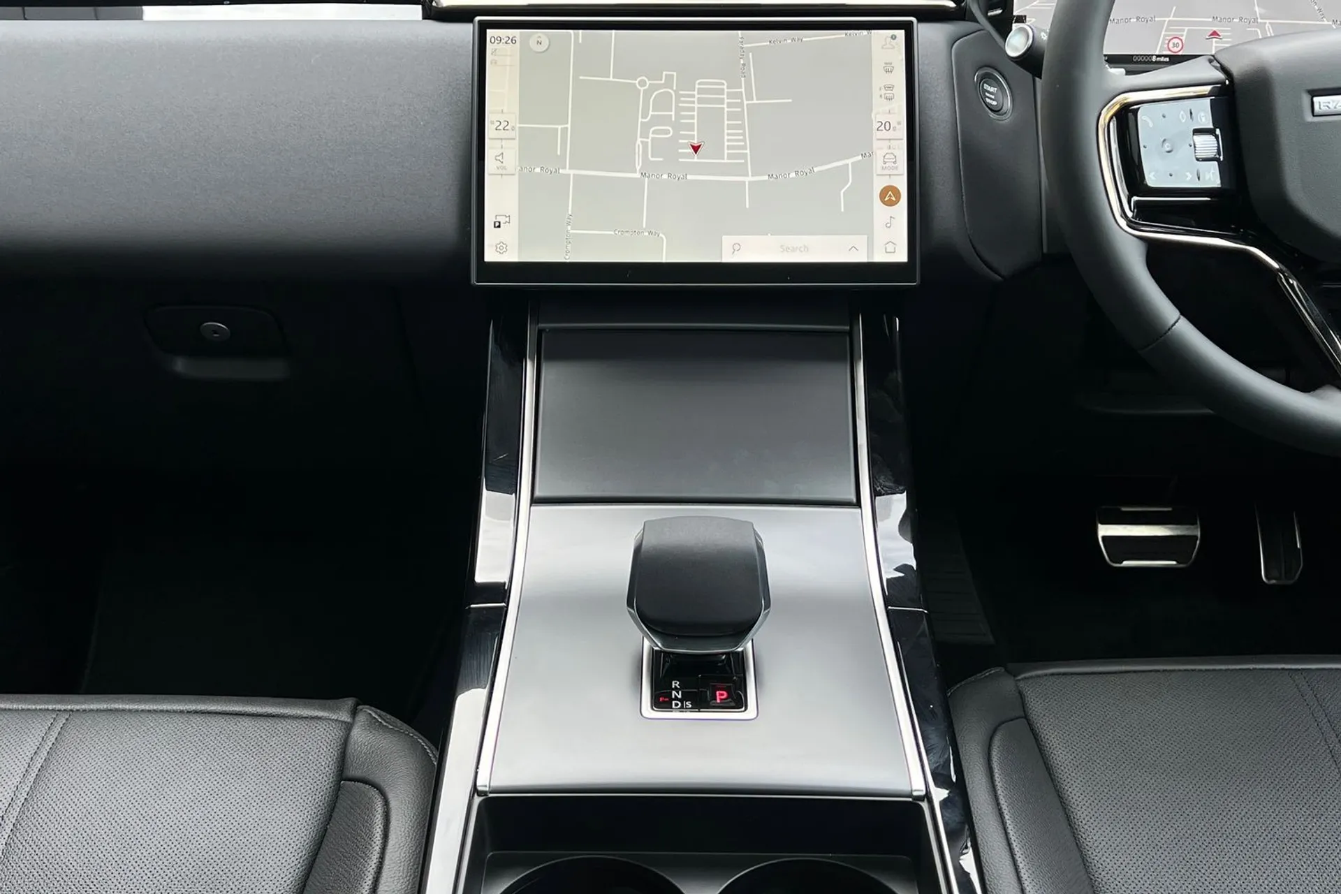 LAND ROVER RANGE ROVER VELAR thumbnail image number 29