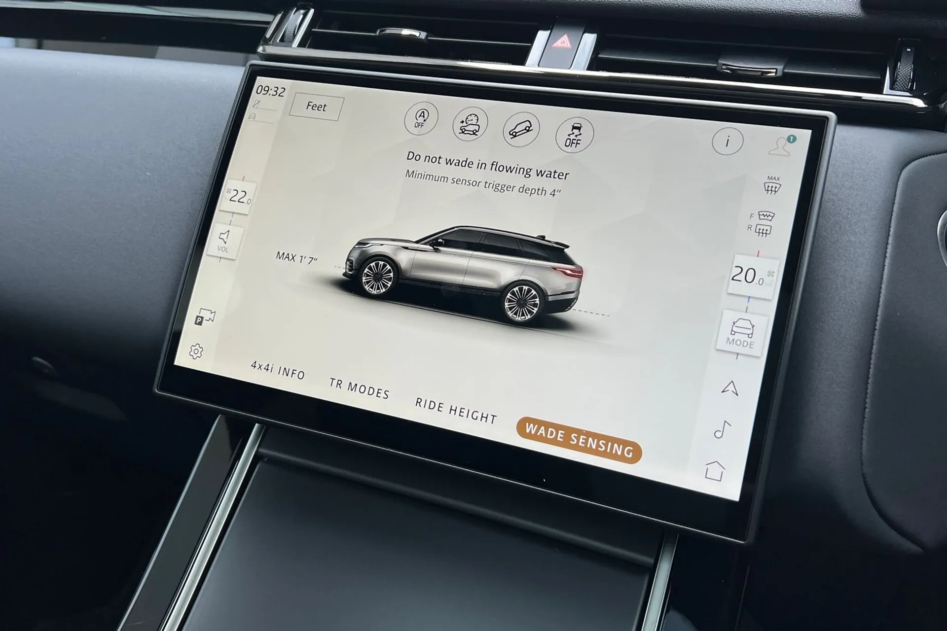 LAND ROVER RANGE ROVER VELAR thumbnail image number 63