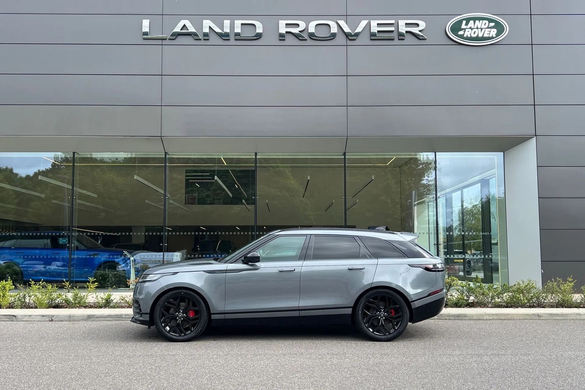 LAND ROVER RANGE ROVER VELAR thumbnail image number 8