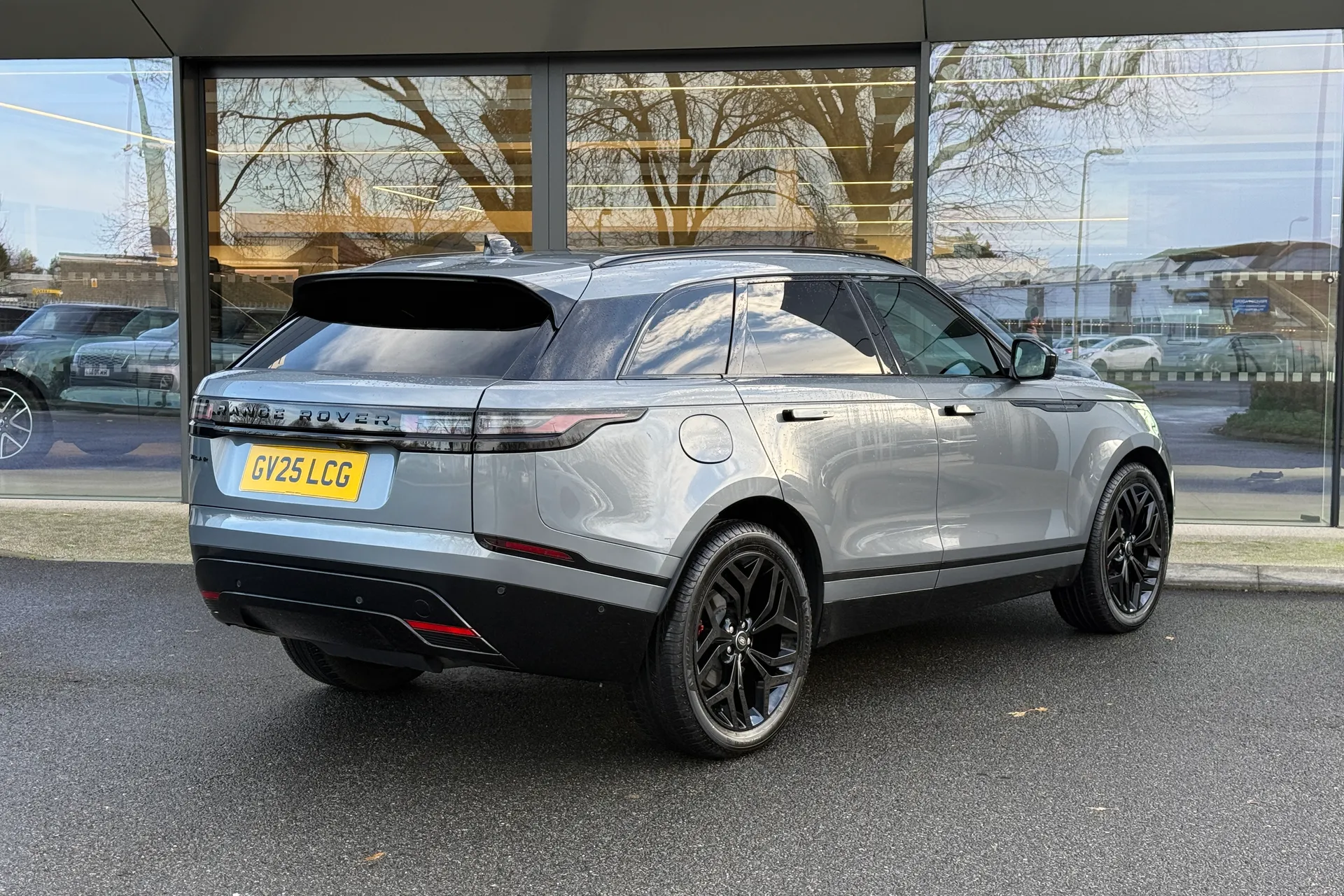 LAND ROVER RANGE ROVER VELAR thumbnail image number 8
