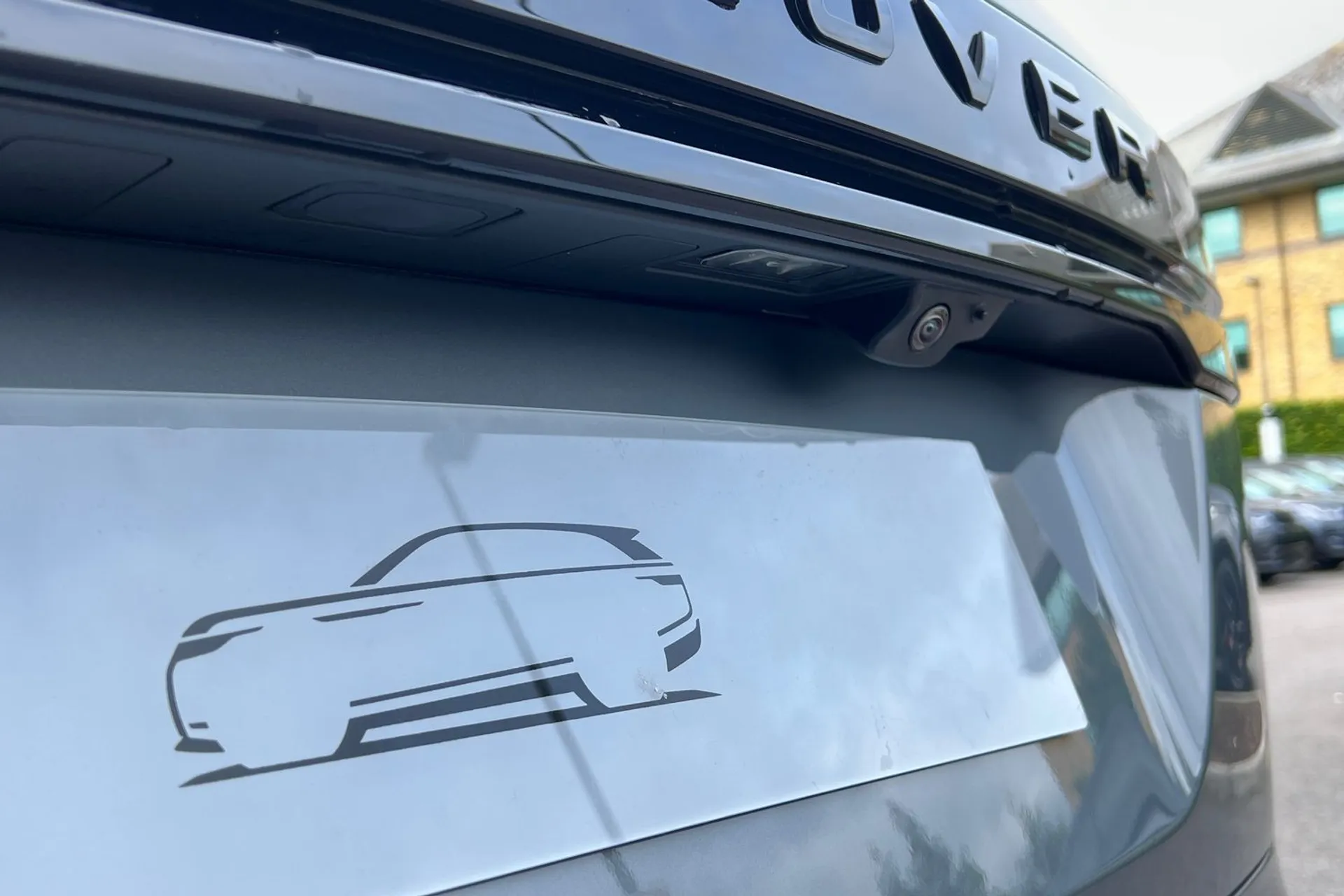 LAND ROVER RANGE ROVER VELAR thumbnail image number 32