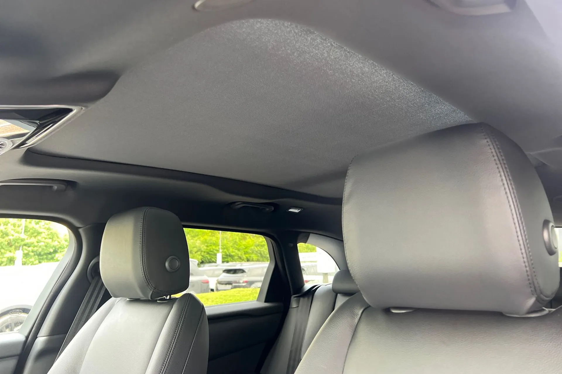 LAND ROVER RANGE ROVER VELAR thumbnail image number 50