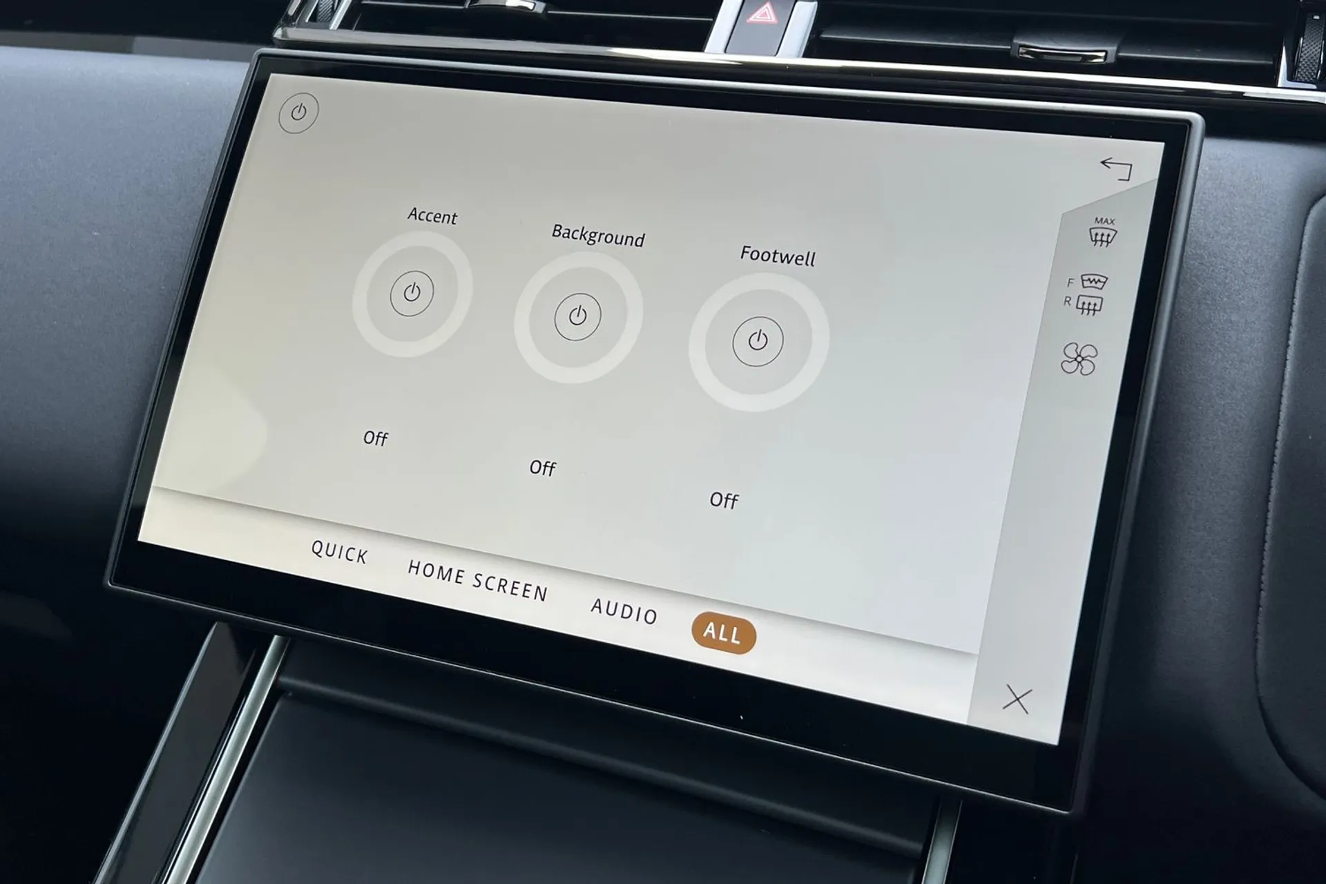 LAND ROVER RANGE ROVER VELAR thumbnail image number 64