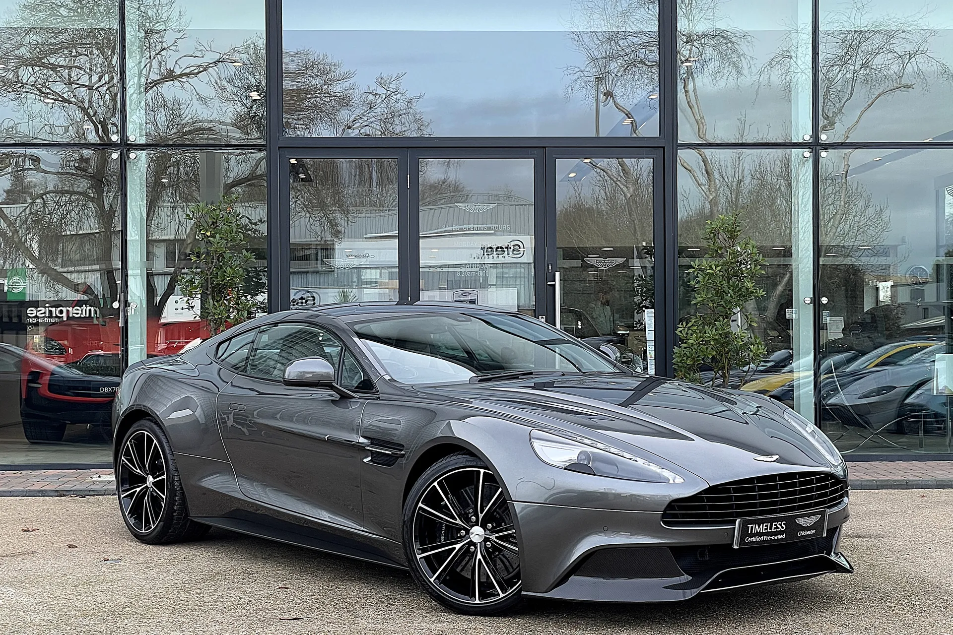 Aston Martin VANQUISH focused image