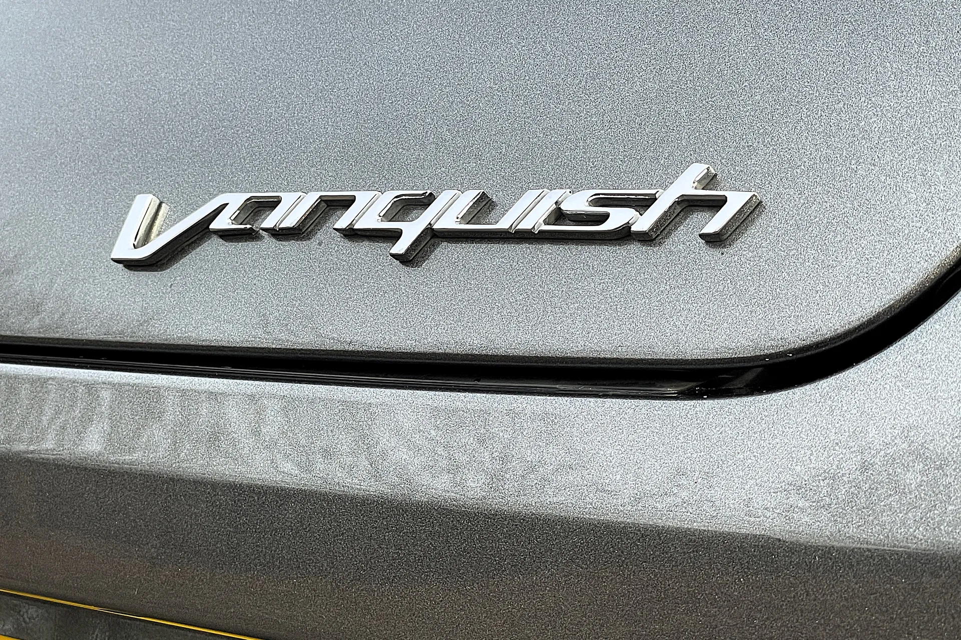 Aston Martin VANQUISH thumbnail image number 16