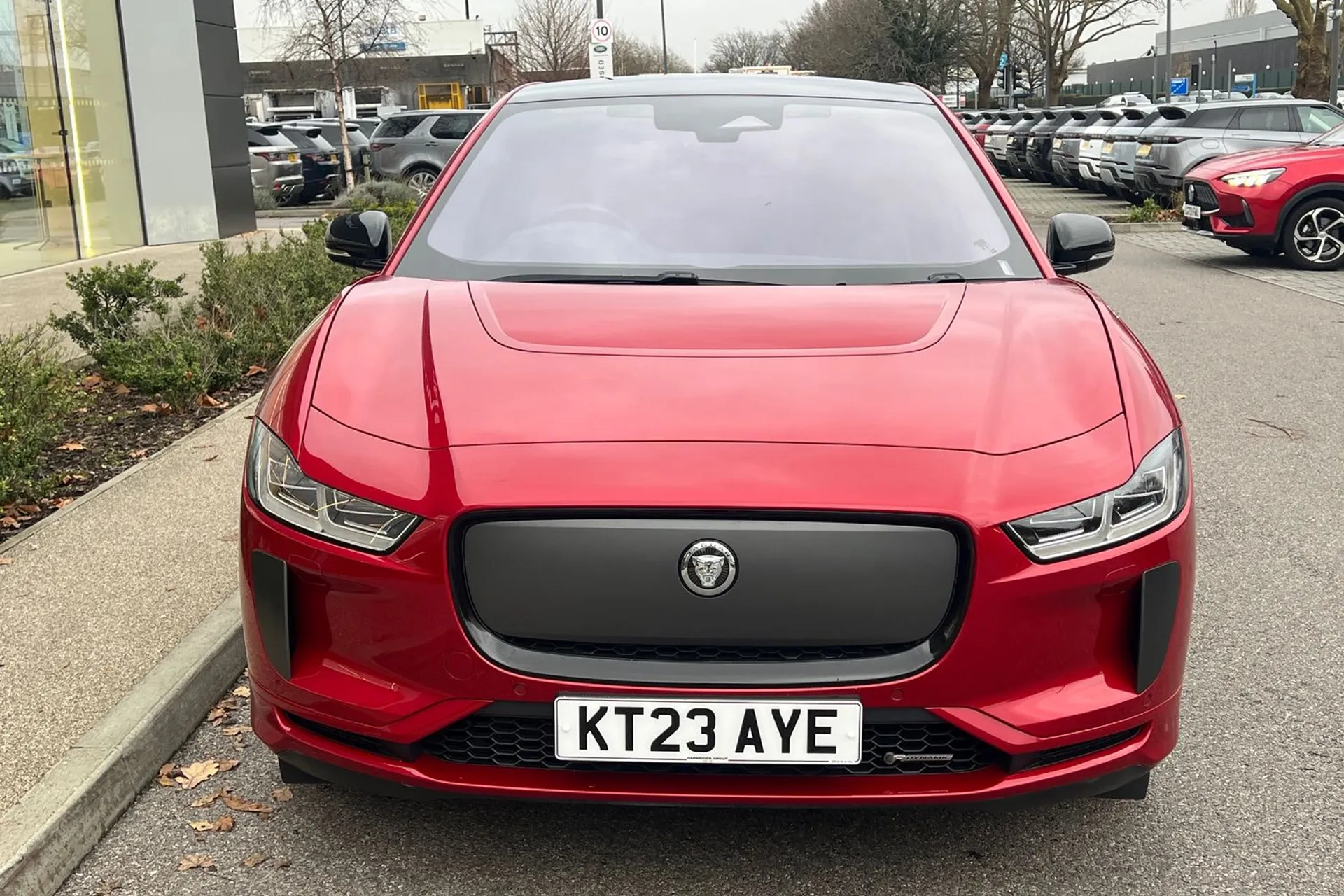 Jaguar I-PACE thumbnail image number 17