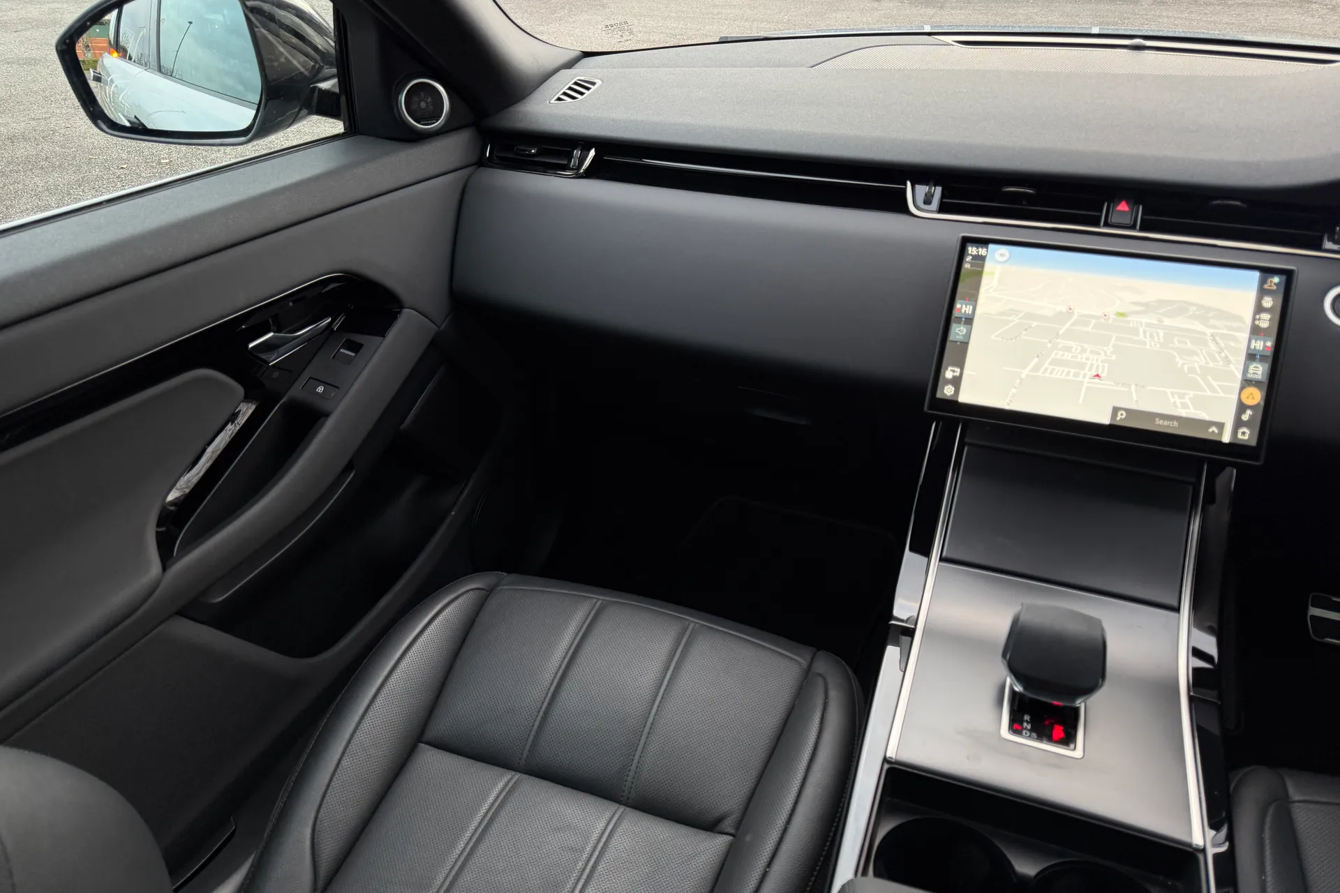 LAND ROVER RANGE ROVER EVOQUE thumbnail image number 19