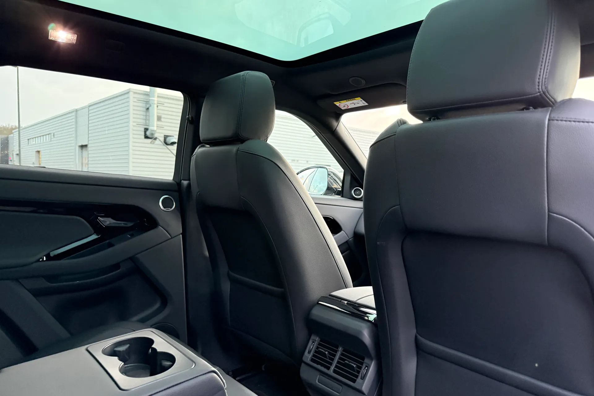 LAND ROVER RANGE ROVER EVOQUE thumbnail image number 30