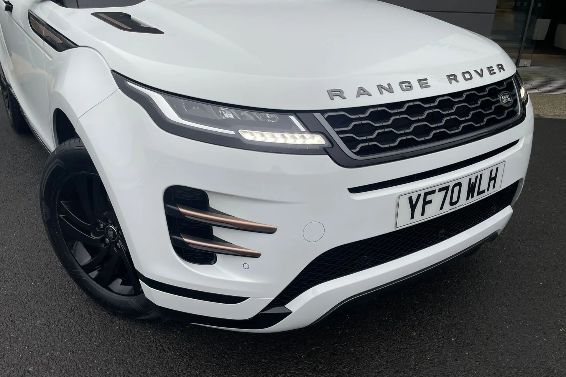 LAND ROVER RANGE ROVER EVOQUE thumbnail image number 11