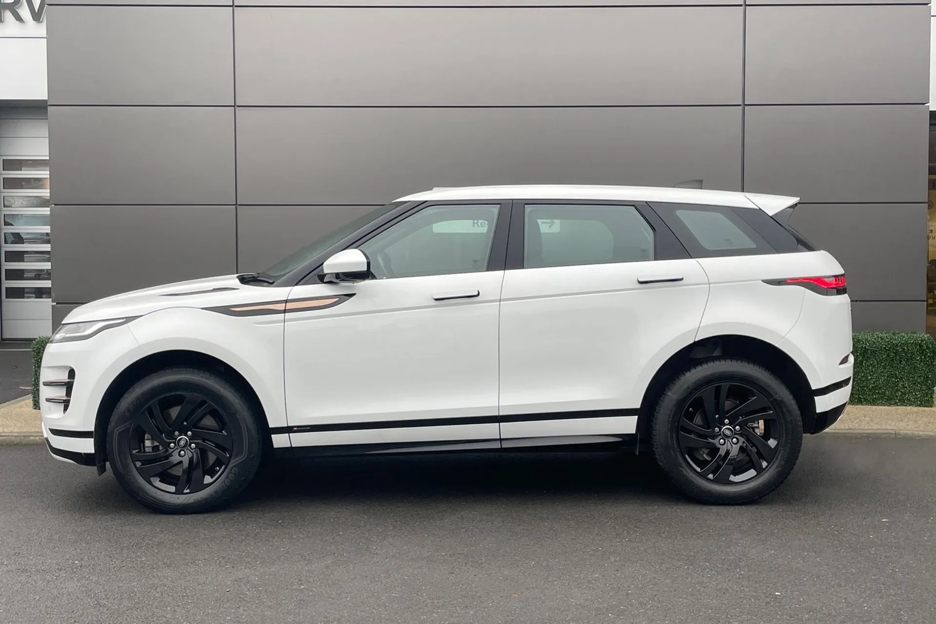 LAND ROVER RANGE ROVER EVOQUE thumbnail image number 8