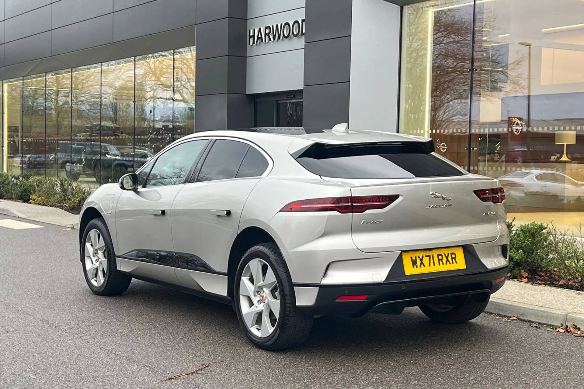 Jaguar I-PACE thumbnail image number 13