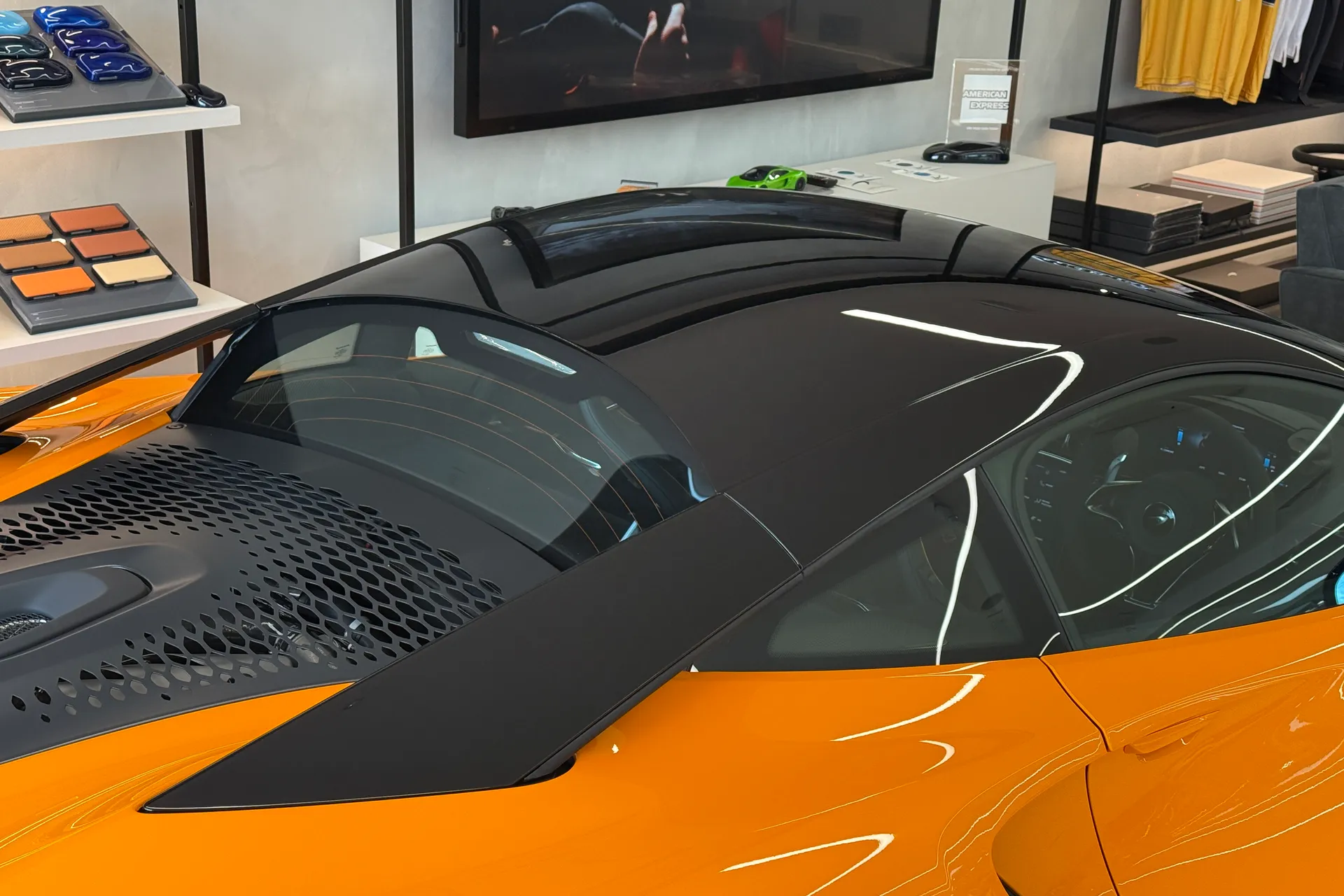 McLaren ARTURA thumbnail image number 37