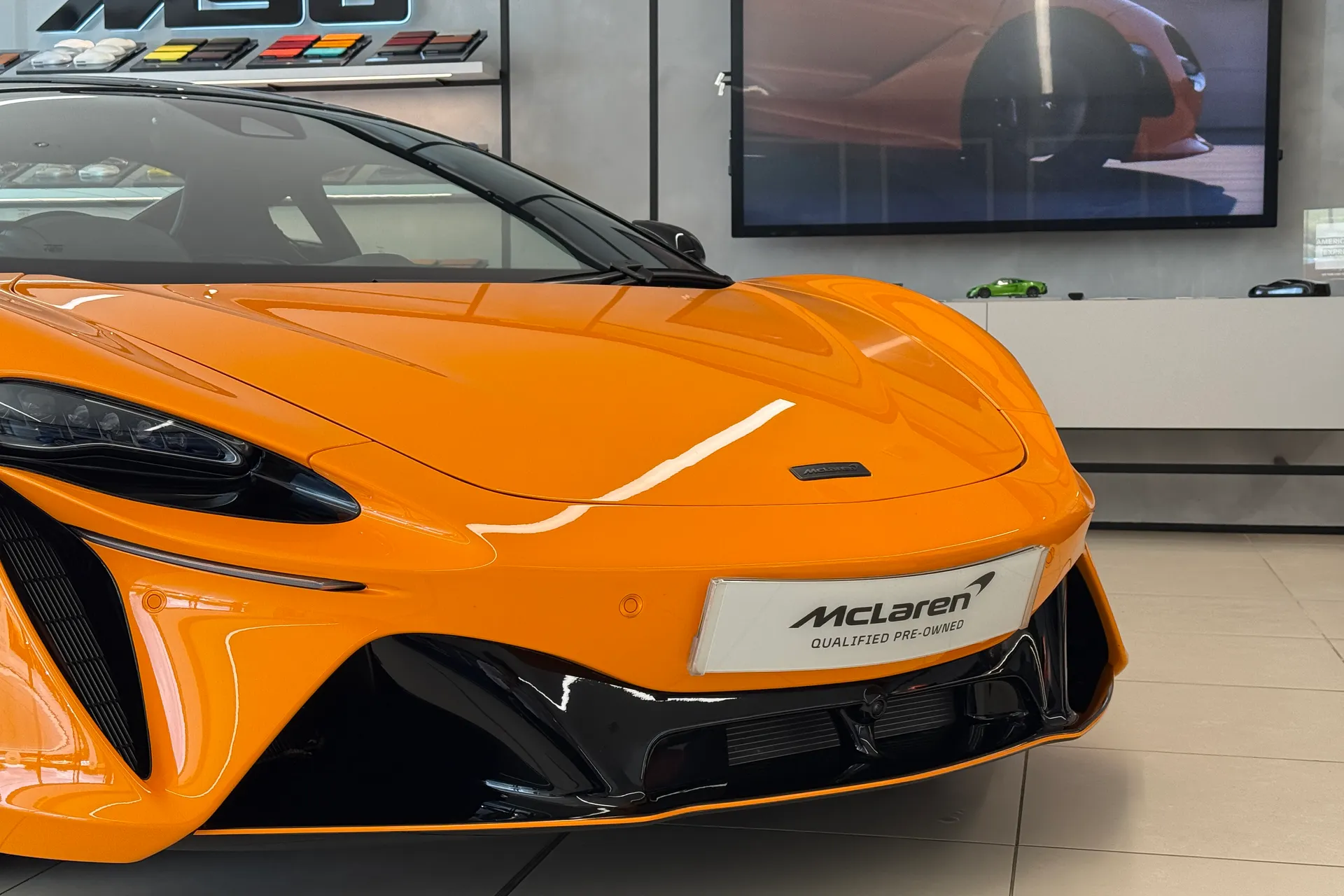 McLaren ARTURA thumbnail image number 32