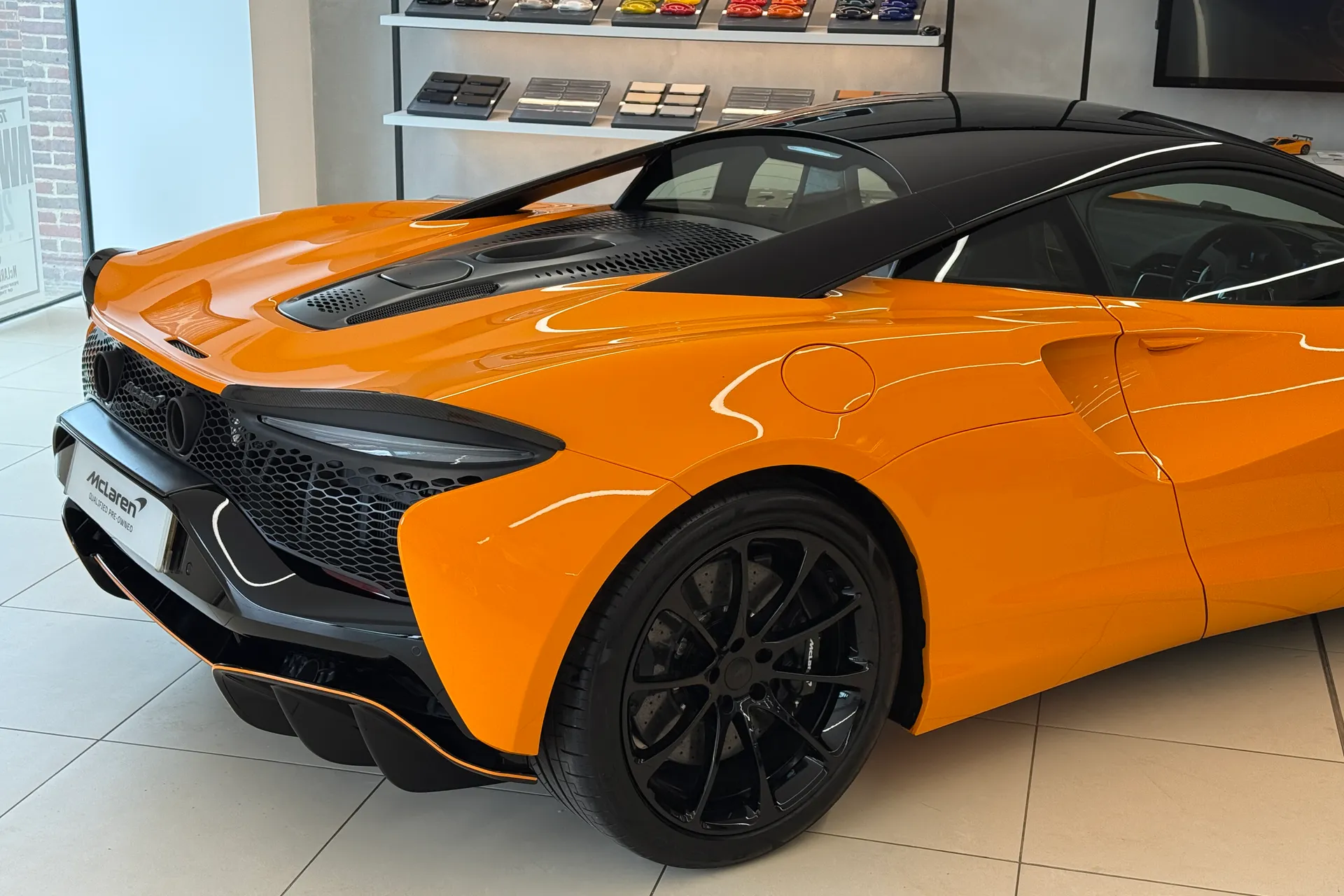 McLaren ARTURA thumbnail image number 43