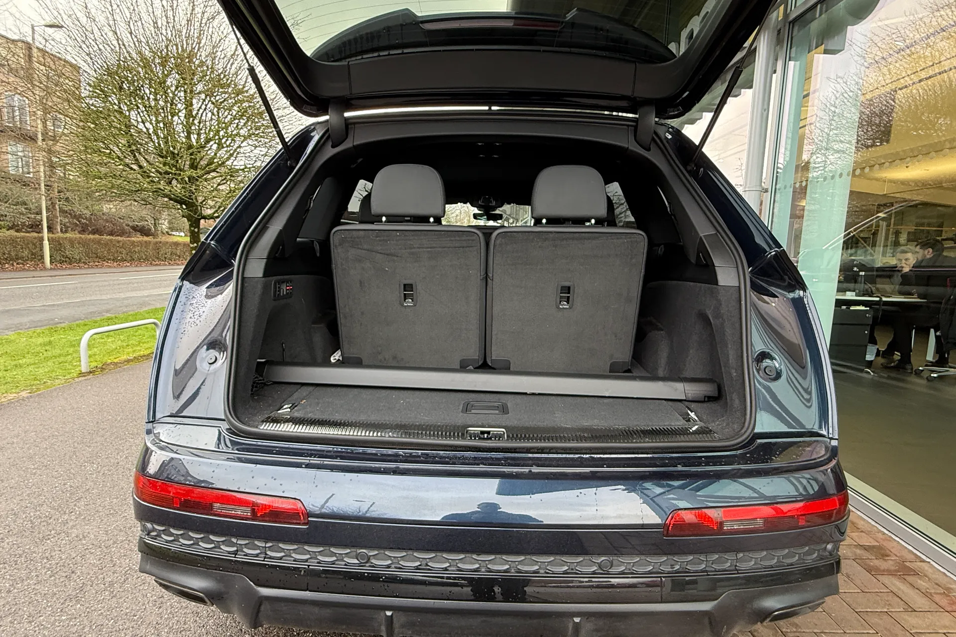 Audi Q7 thumbnail image number 24