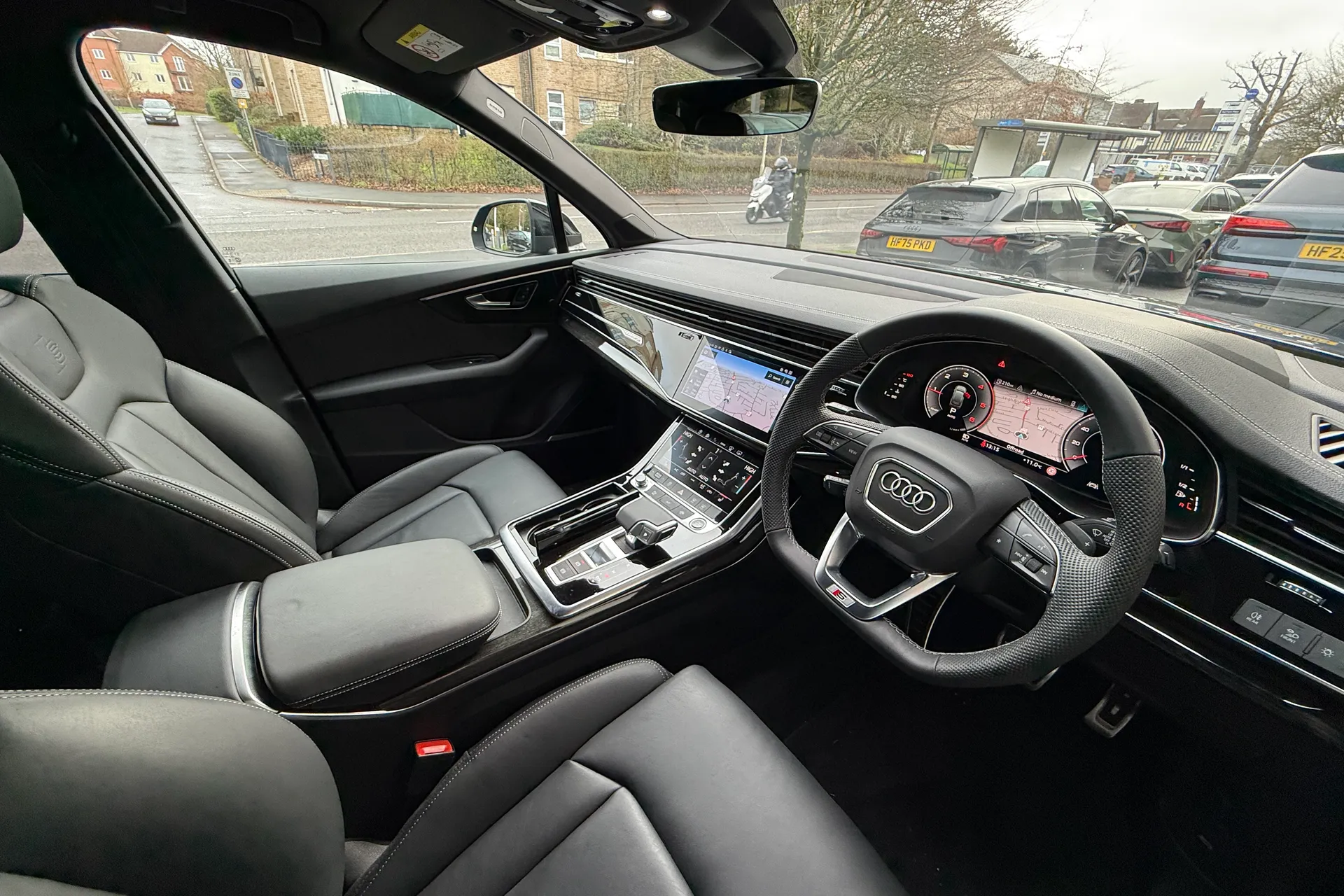 Audi Q7 thumbnail image number 13