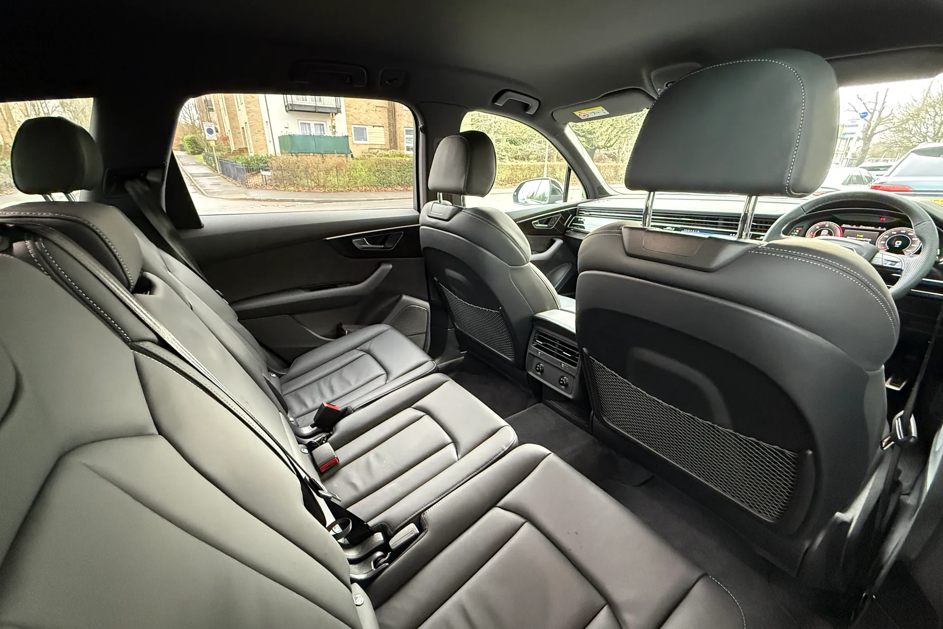 Audi Q7 thumbnail image number 26