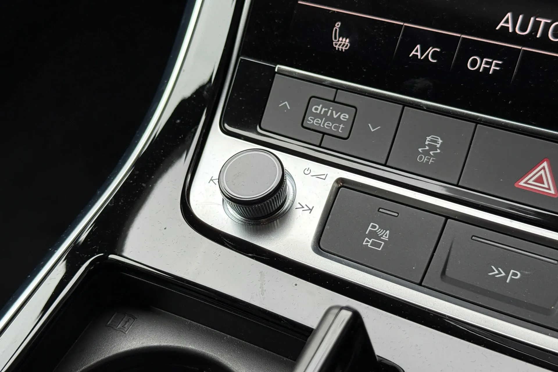 Audi Q7 thumbnail image number 48