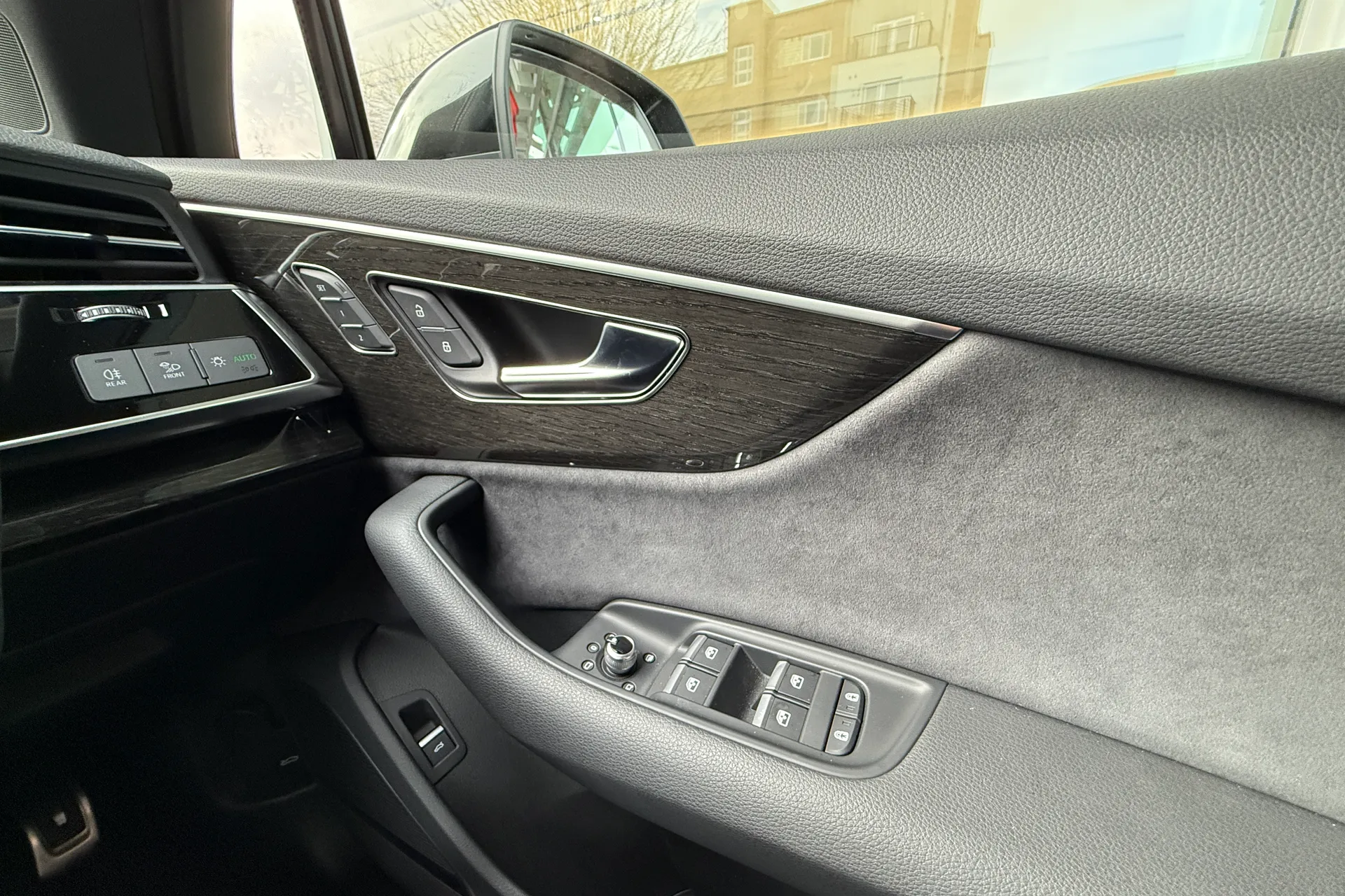 Audi Q7 thumbnail image number 58