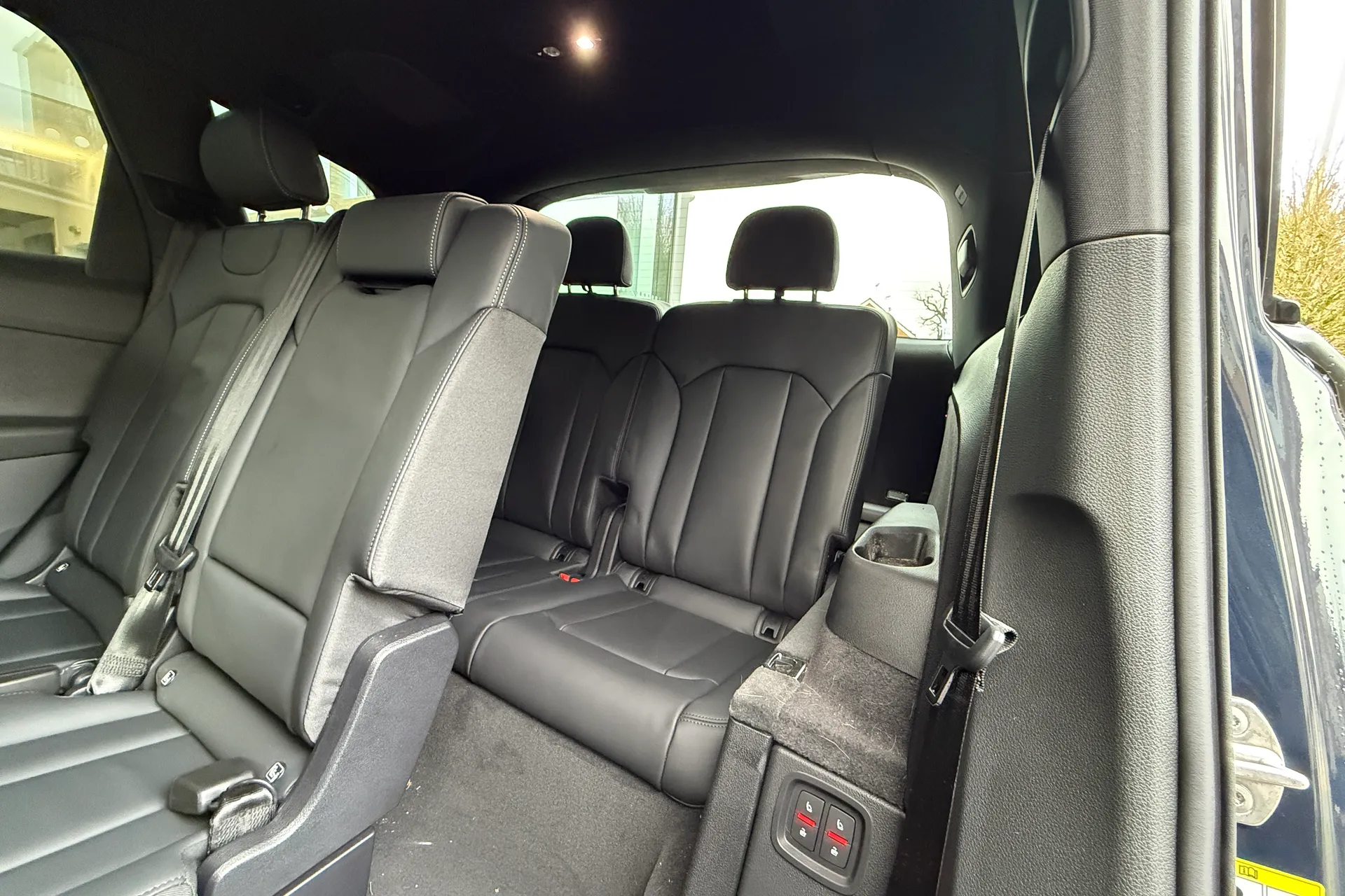 Audi Q7 thumbnail image number 19