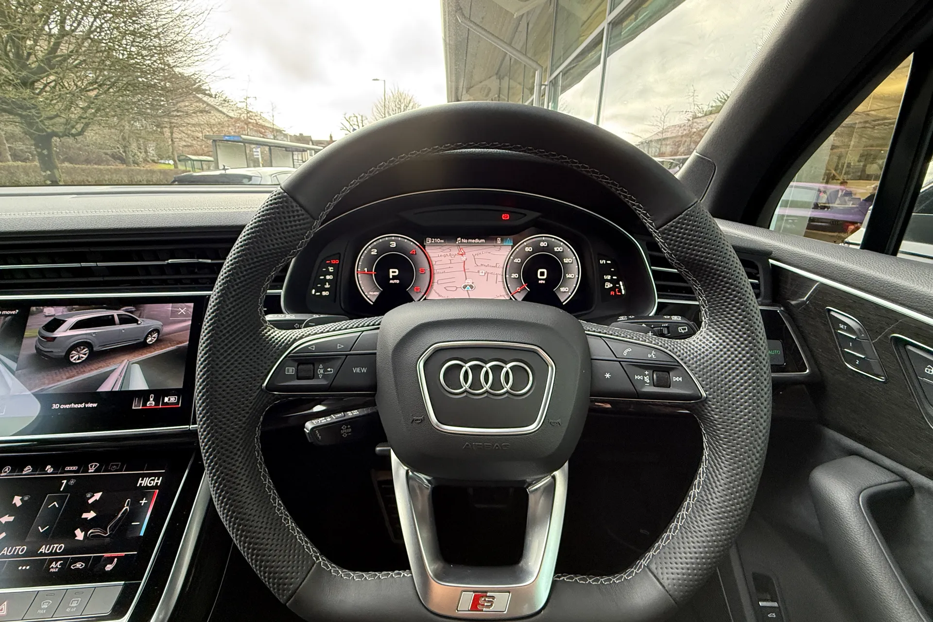 Audi Q7 thumbnail image number 4