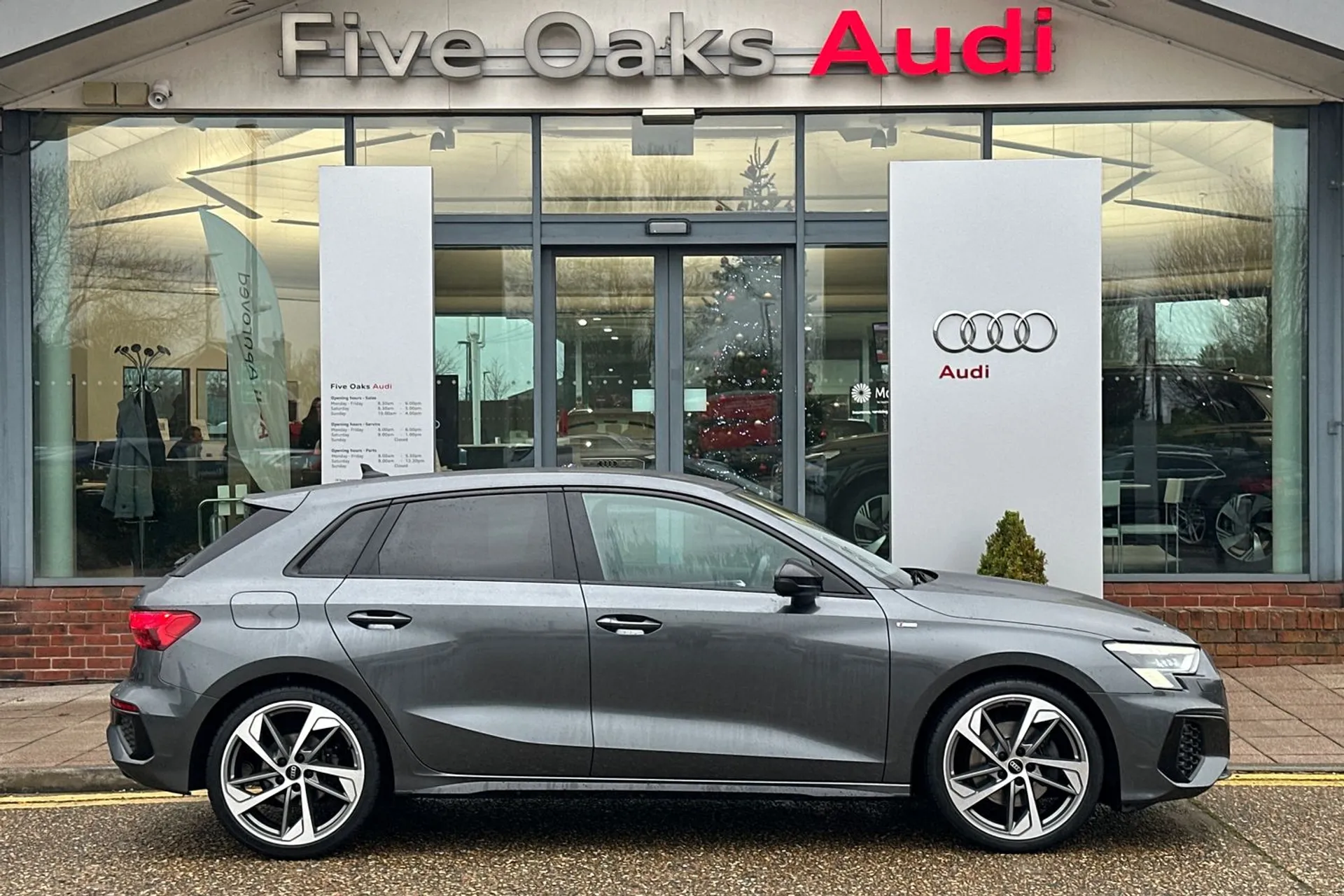 Audi A3 thumbnail image number 2