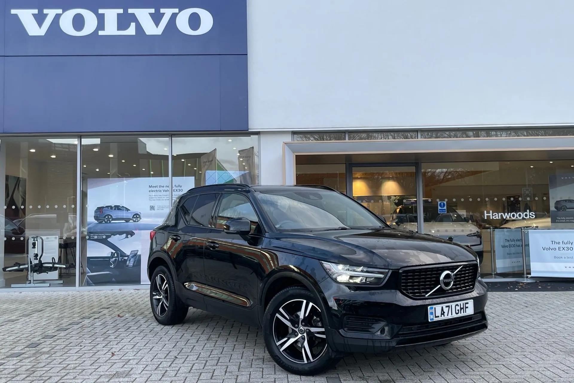 Volvo XC40 focused image