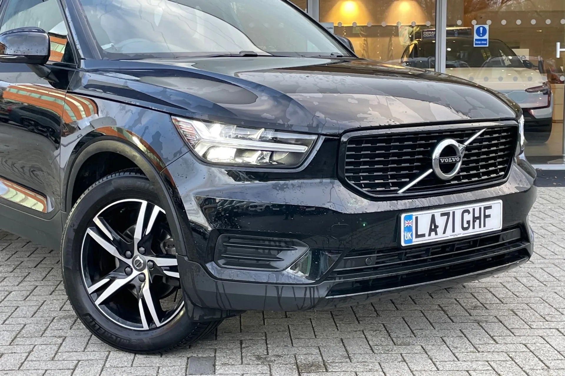 Volvo XC40 thumbnail image number 6