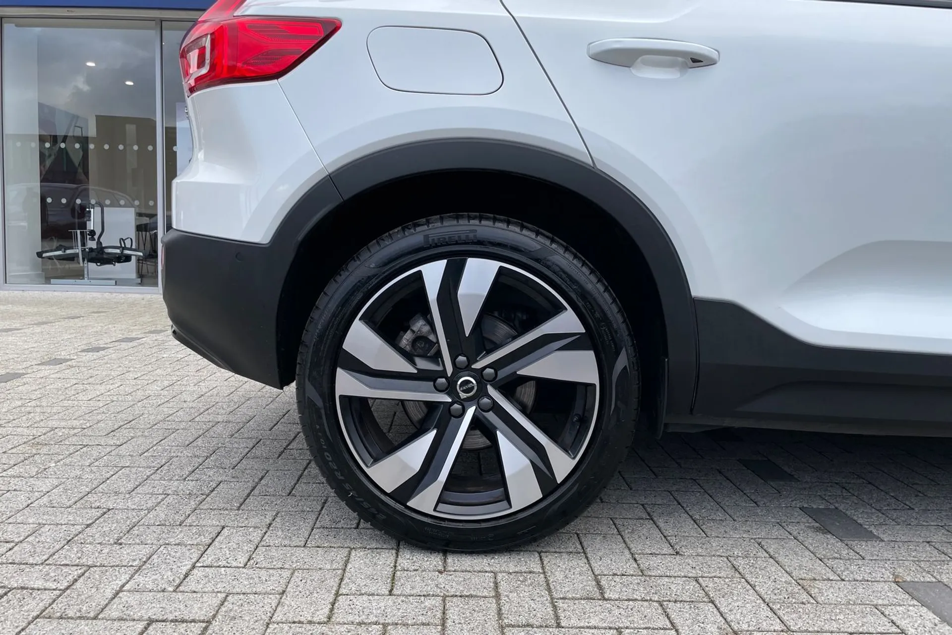 Volvo XC40 thumbnail image number 13