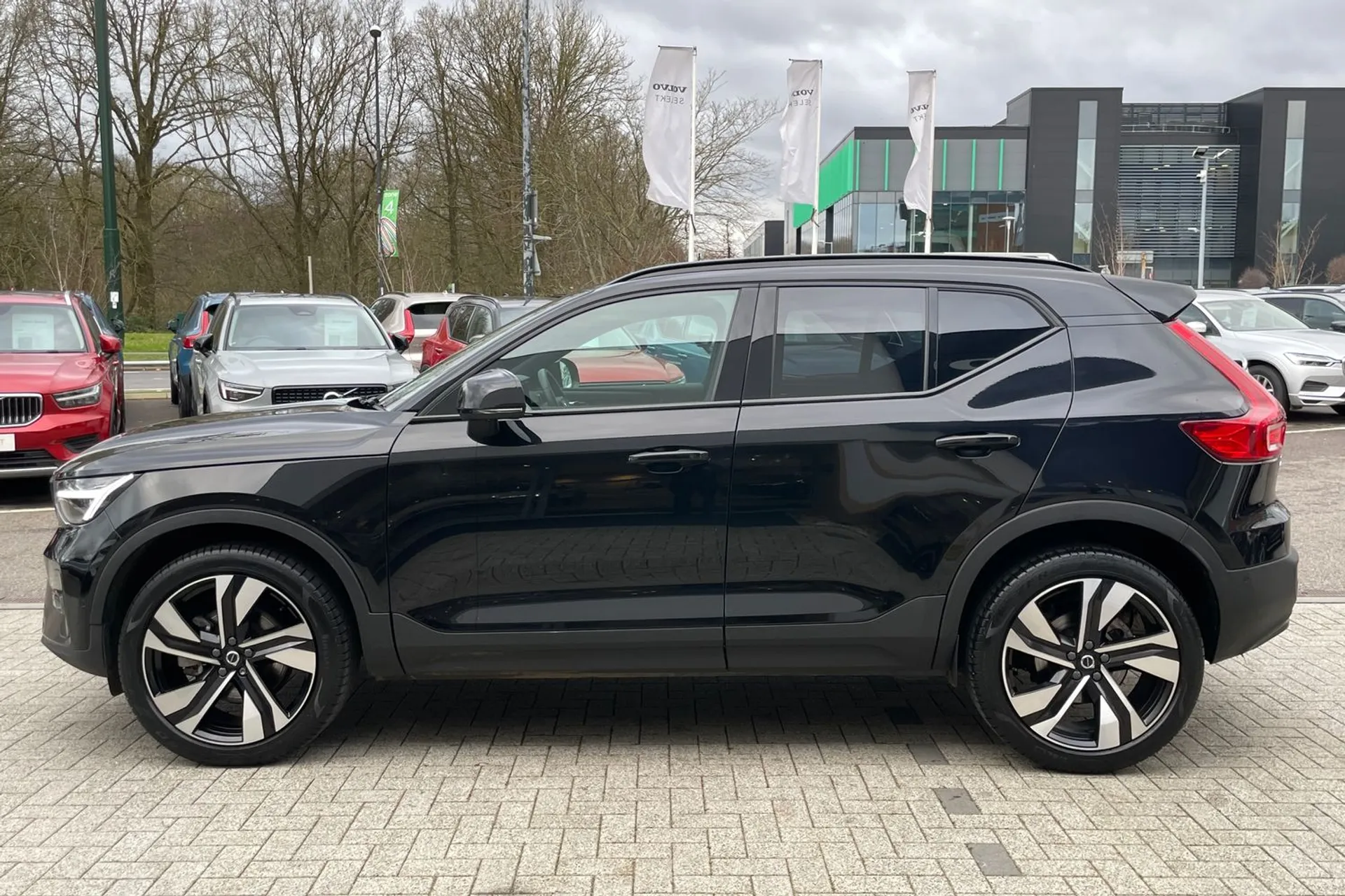 Volvo XC40 thumbnail image number 9