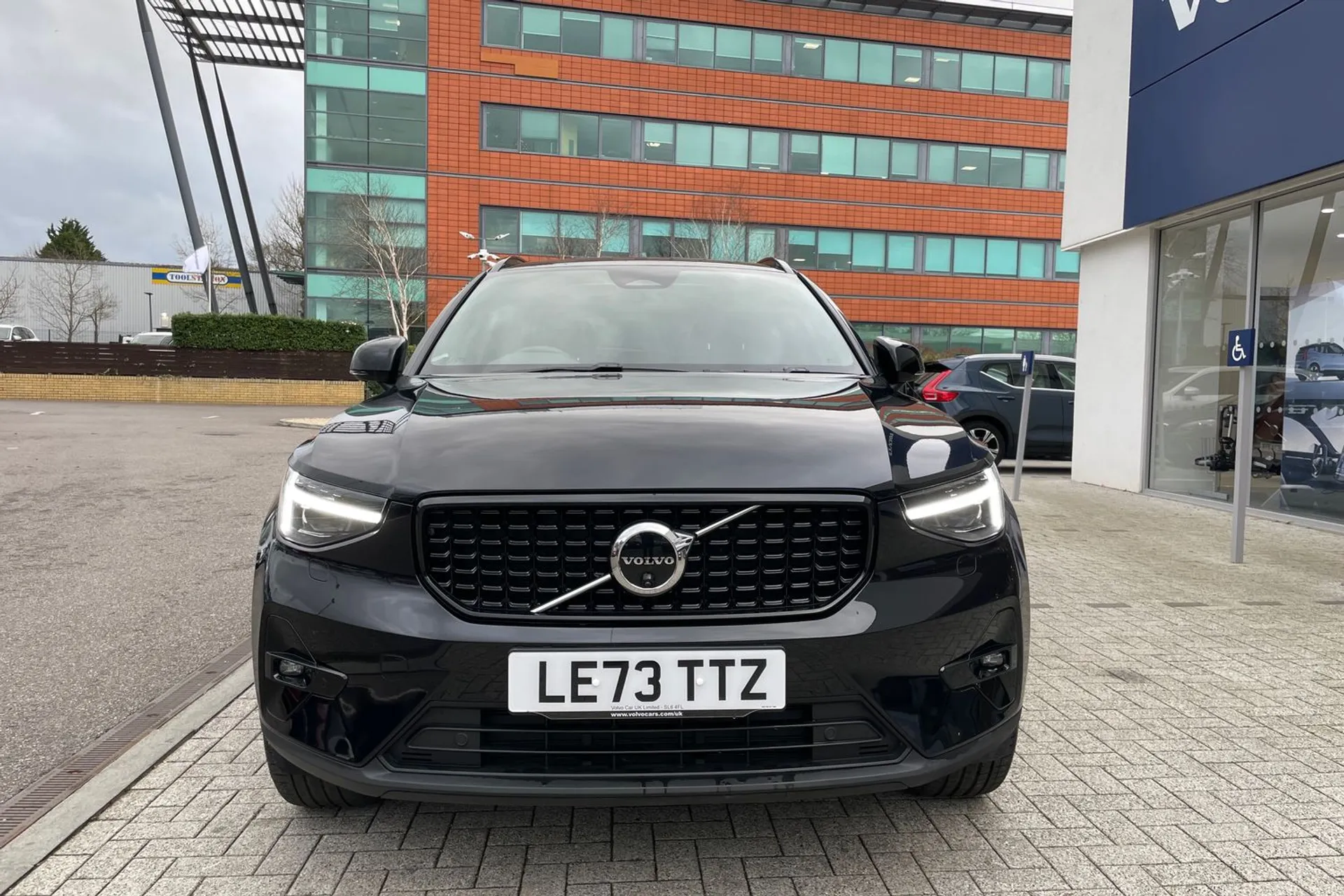 Volvo XC40 thumbnail image number 11