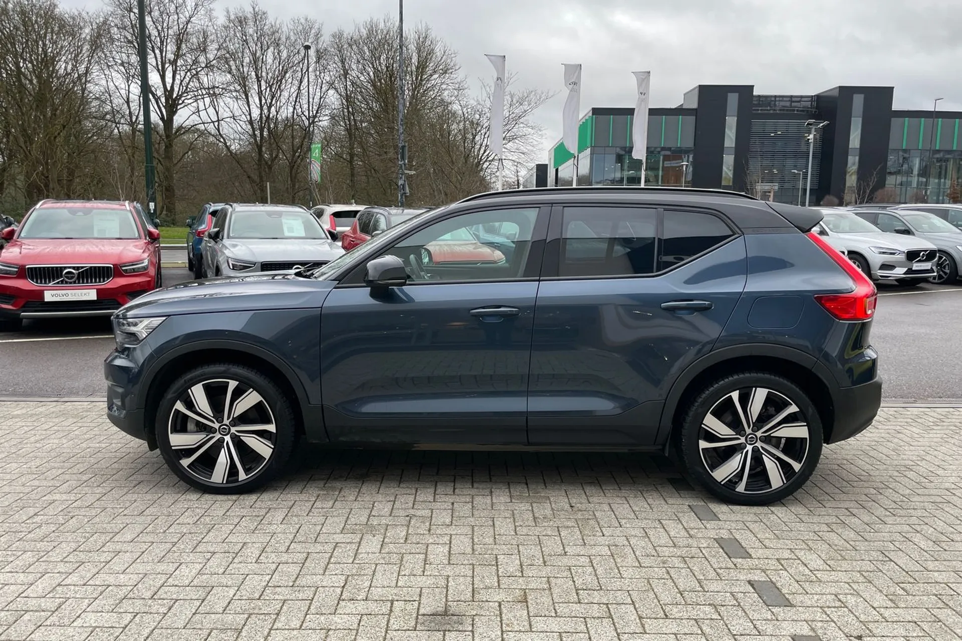 Volvo XC40 thumbnail image number 10