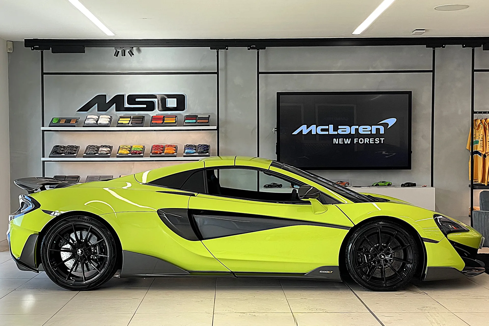 McLaren 600LT thumbnail image number 3