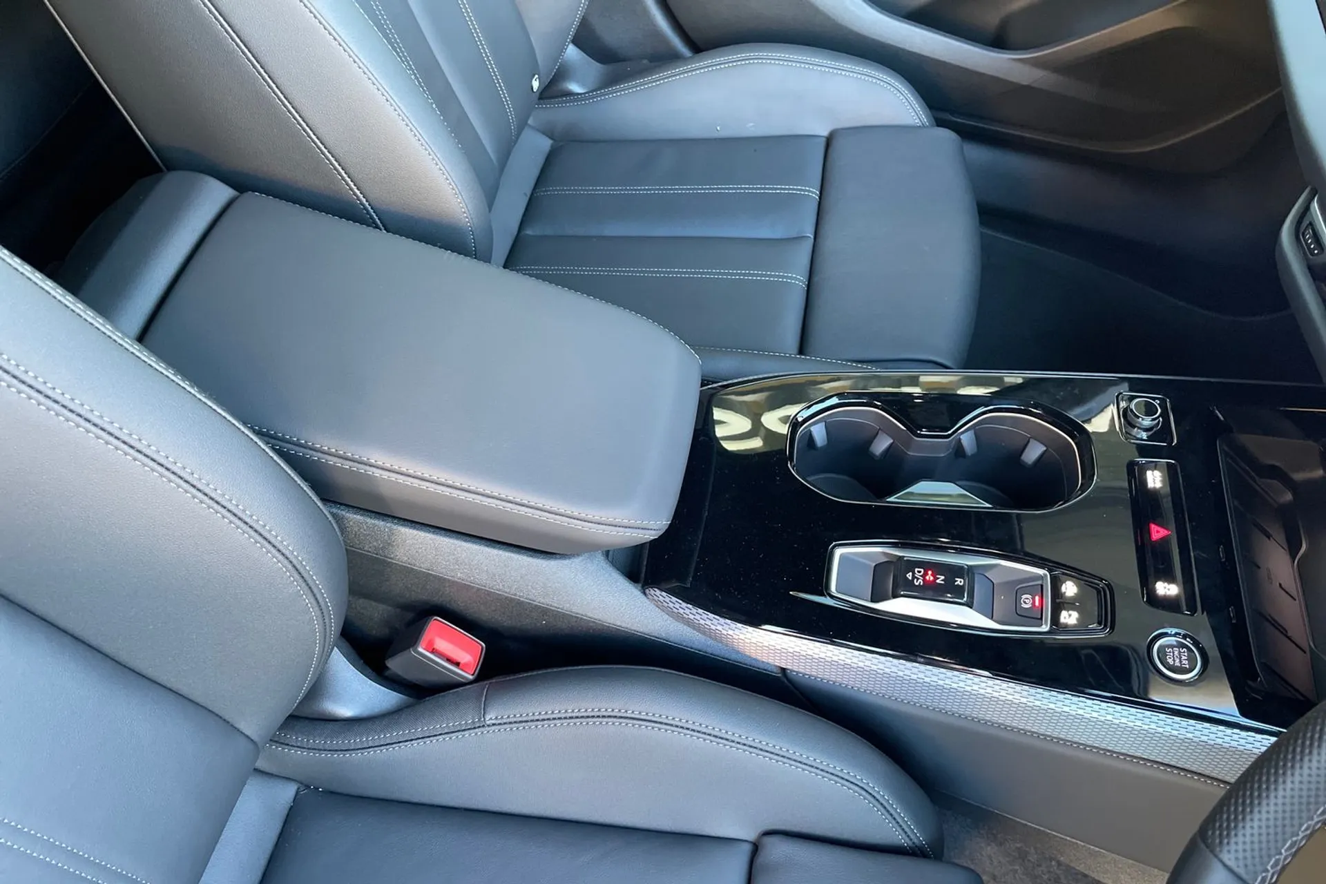 Audi A5 thumbnail image number 40