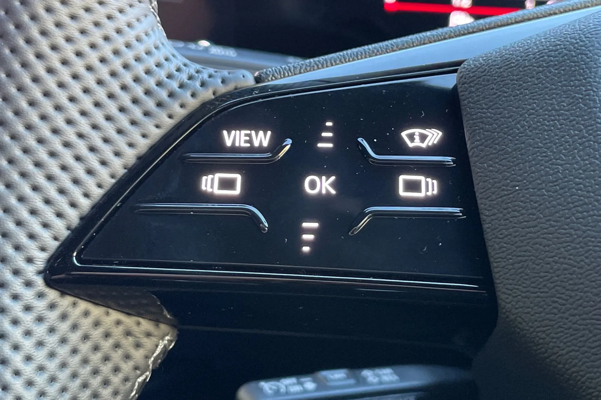 Audi A5 thumbnail image number 36