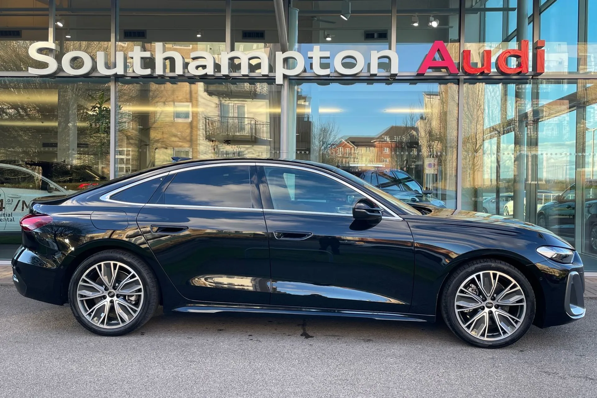 Audi A5 thumbnail image number 2