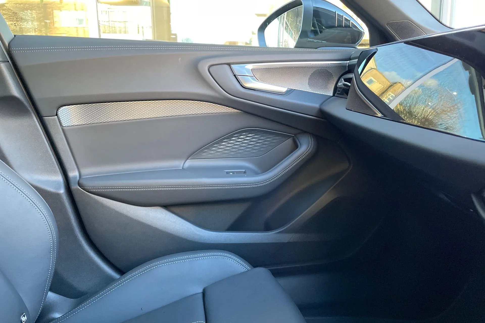 Audi A5 thumbnail image number 39