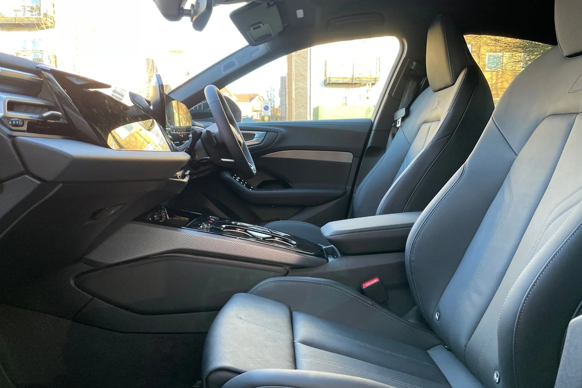 Audi A5 thumbnail image number 28