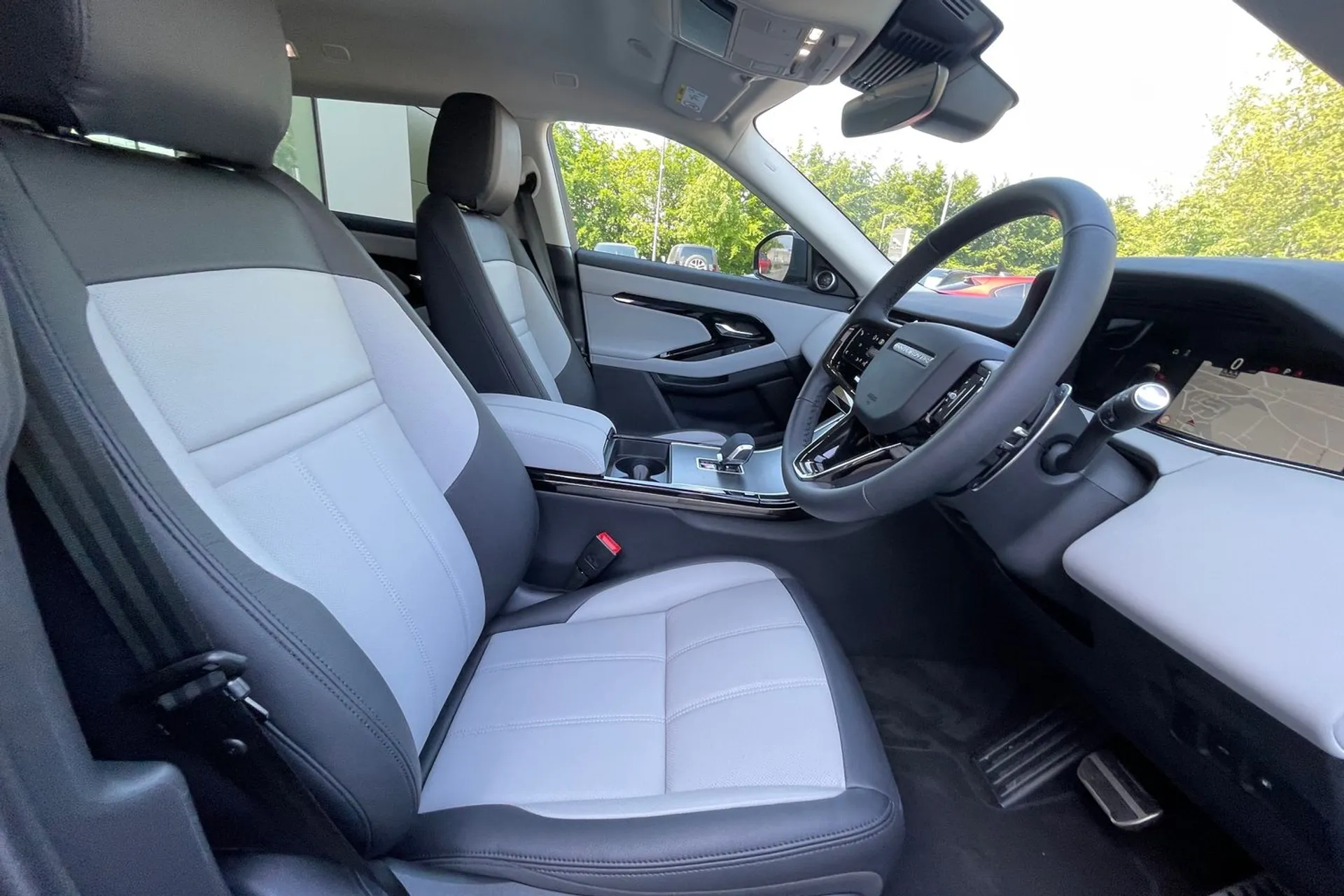 LAND ROVER RANGE ROVER EVOQUE thumbnail image number 9