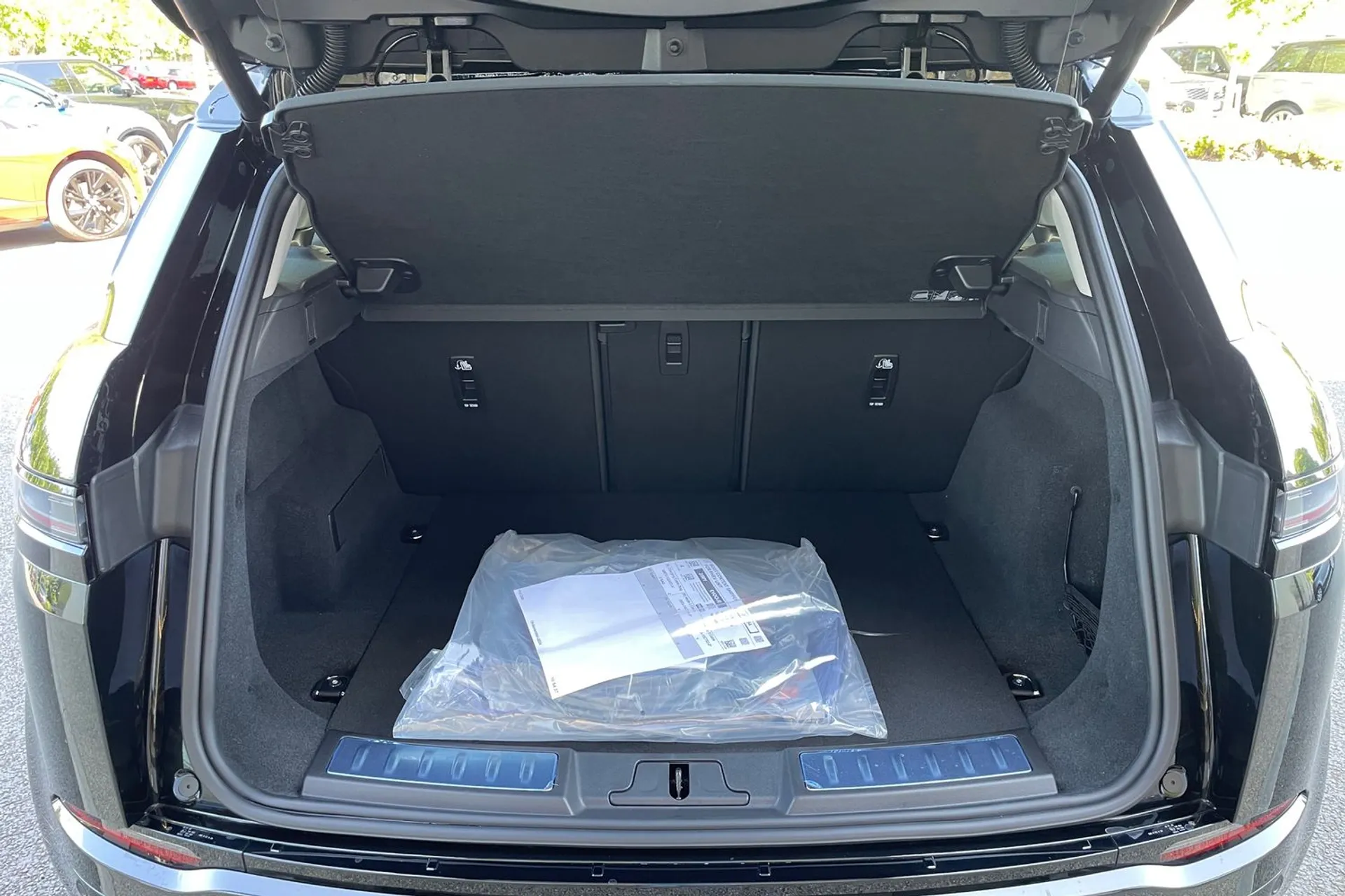 LAND ROVER RANGE ROVER EVOQUE thumbnail image number 44