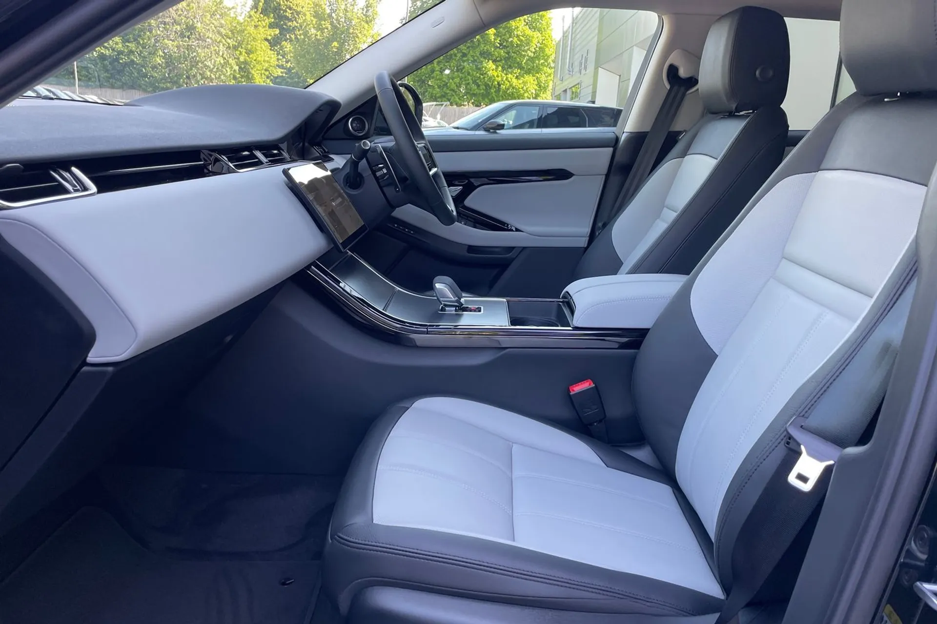 LAND ROVER RANGE ROVER EVOQUE thumbnail image number 10