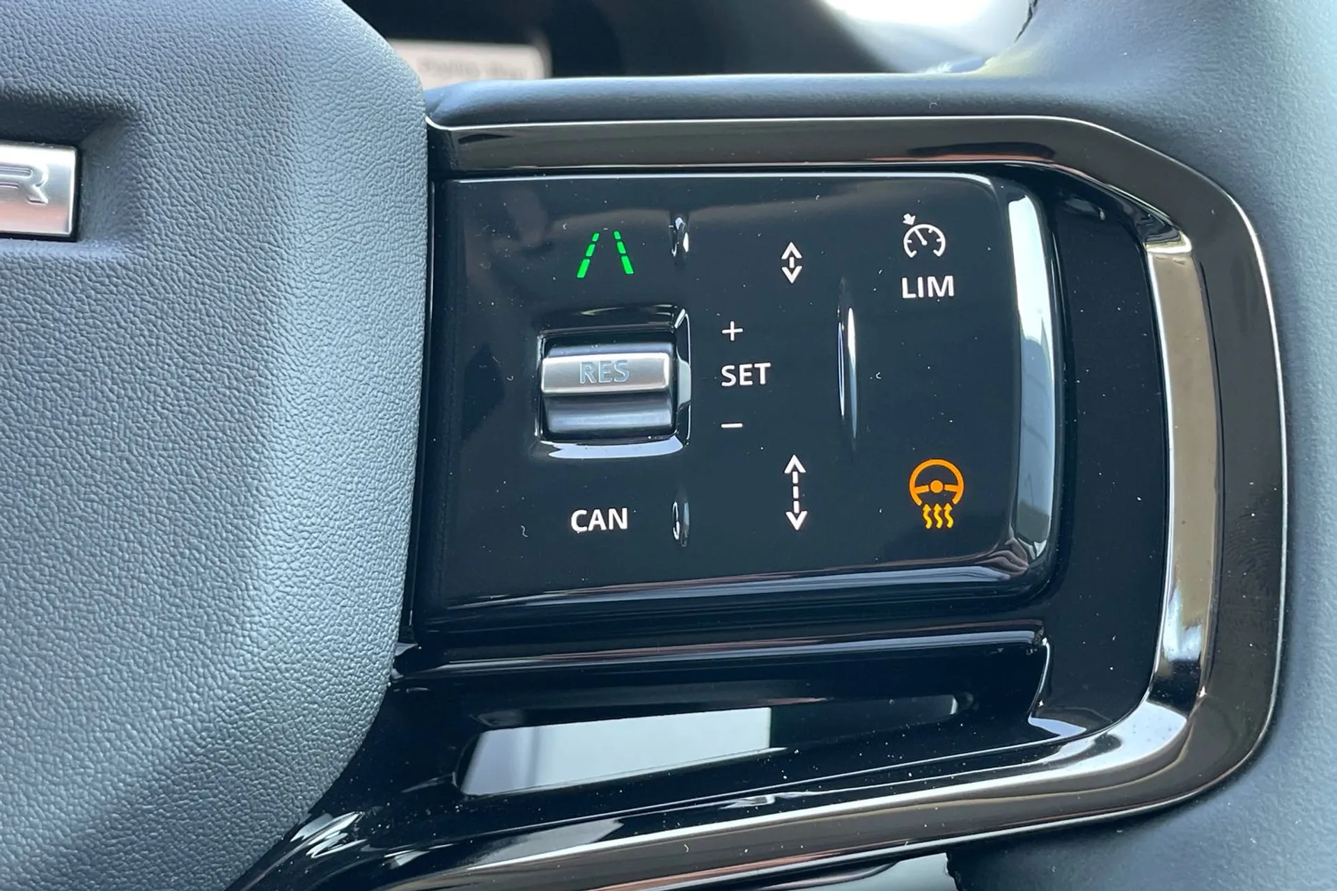 LAND ROVER RANGE ROVER EVOQUE thumbnail image number 26