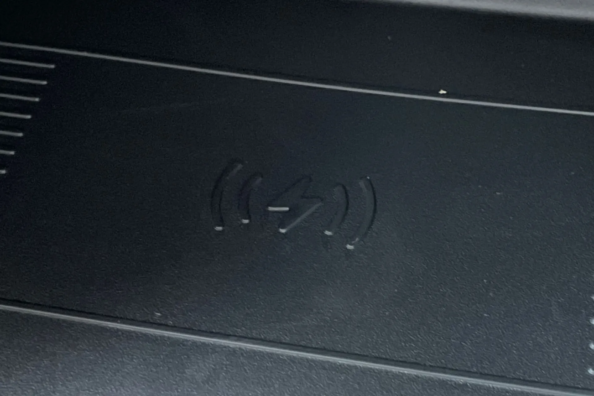 LAND ROVER RANGE ROVER EVOQUE thumbnail image number 21