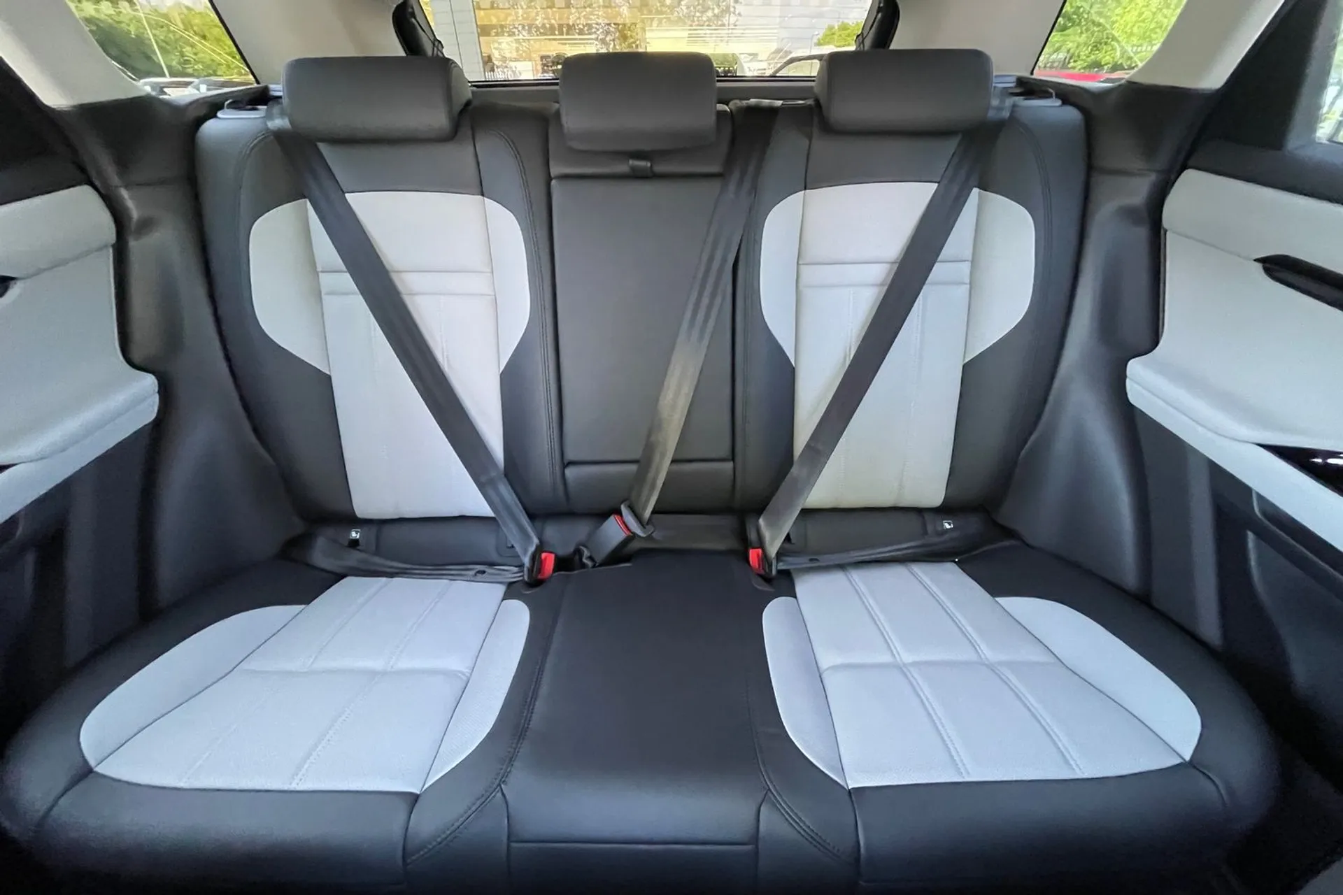 LAND ROVER RANGE ROVER EVOQUE thumbnail image number 12