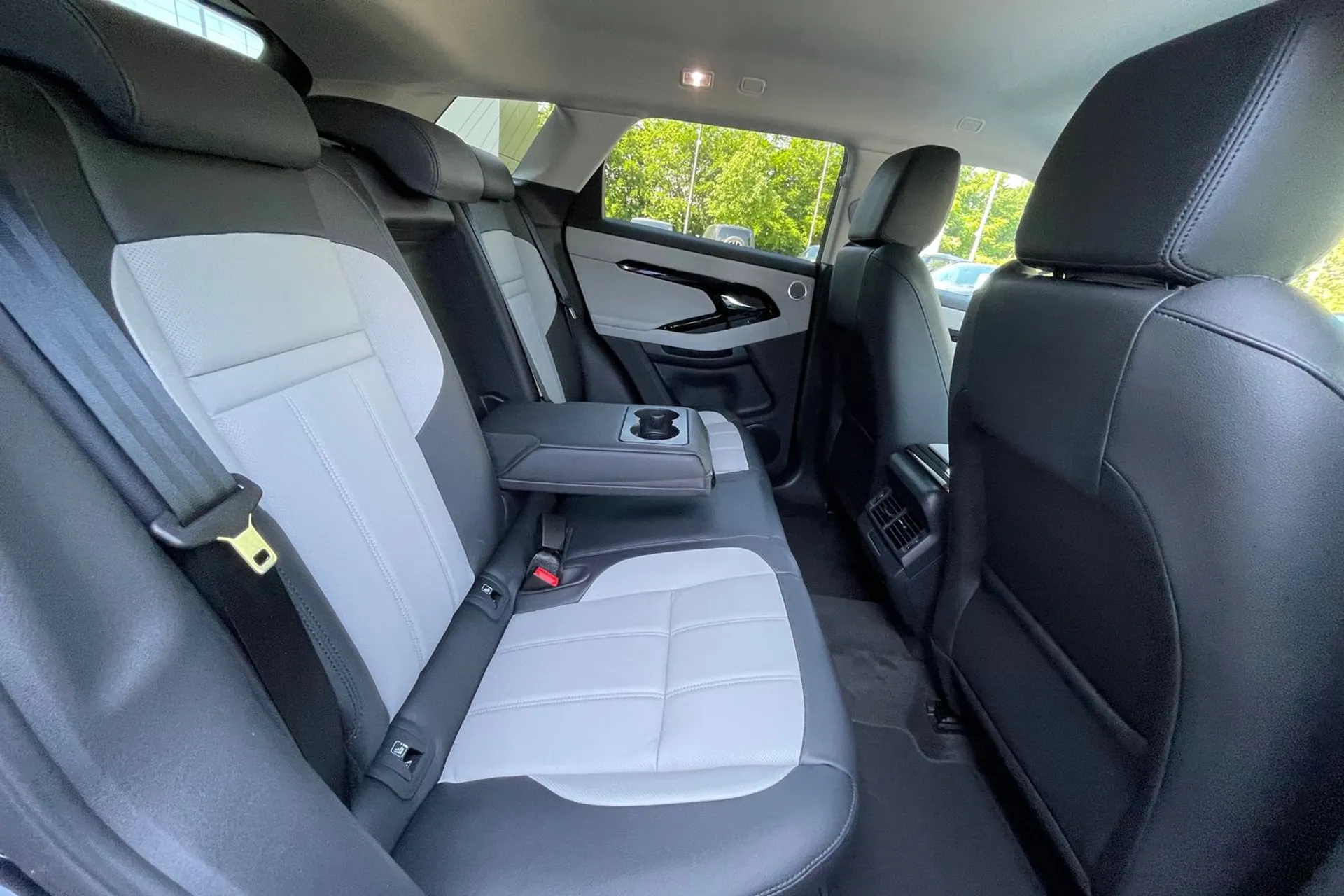 LAND ROVER RANGE ROVER EVOQUE thumbnail image number 41