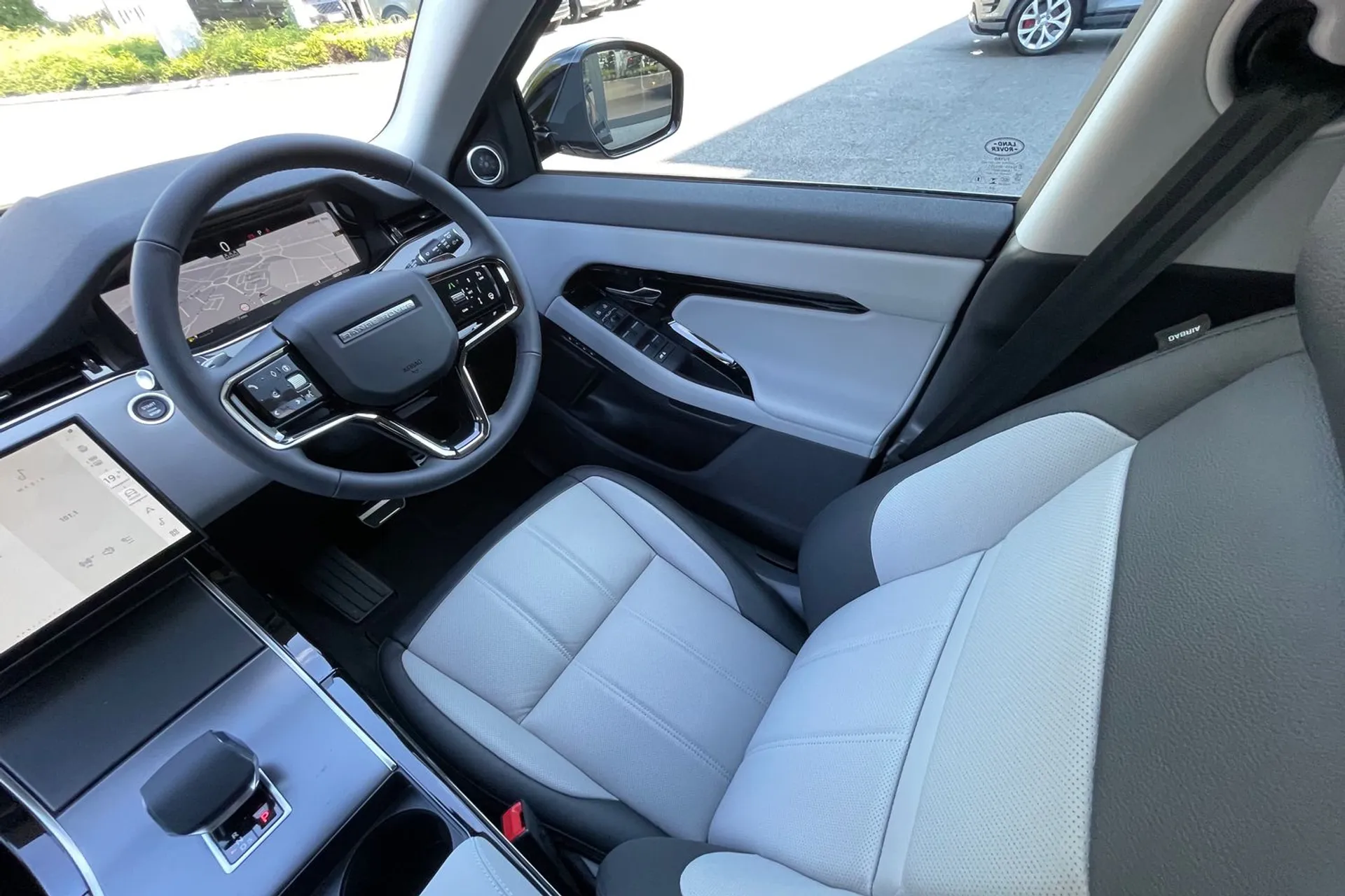 LAND ROVER RANGE ROVER EVOQUE thumbnail image number 14