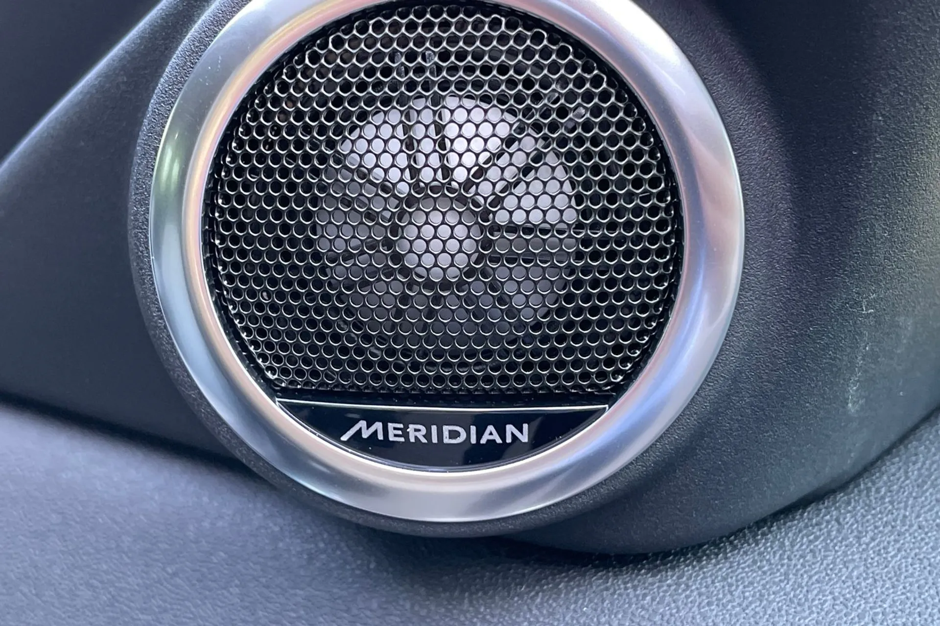 LAND ROVER RANGE ROVER EVOQUE thumbnail image number 20